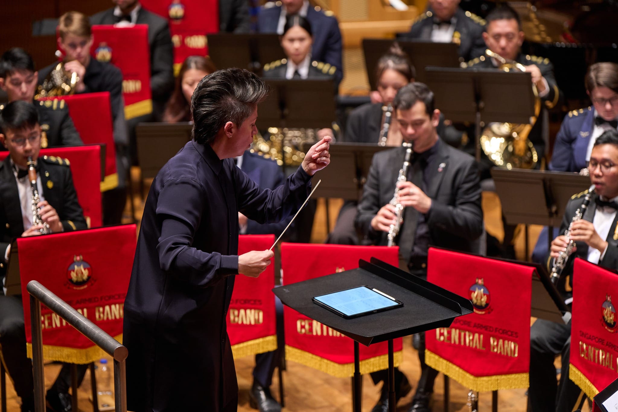 The evening culminated in the local premiere of Australian composer Paul Dean’s 𝙎𝙮𝙢𝙥𝙝𝙤𝙣𝙮 𝙉𝙤. 𝟒 led by Jaclyn 