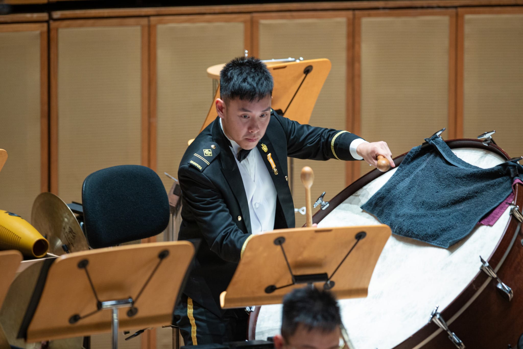 ME2 Yam Ju Sheng, Brenson in performance.