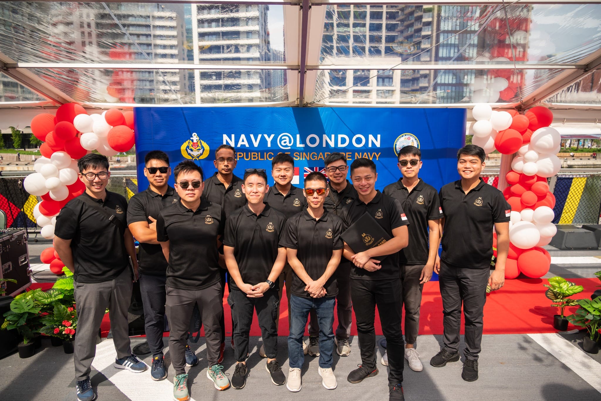 On 1 May, the SAF Central Band arrived in London to prepare for Navy@London onboard RSS Formidable.
