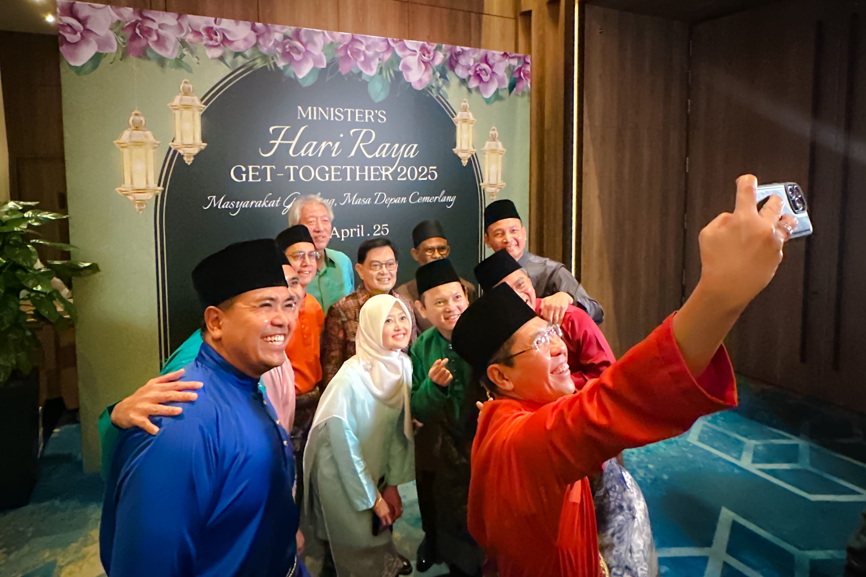 Selfie of MM POHs.