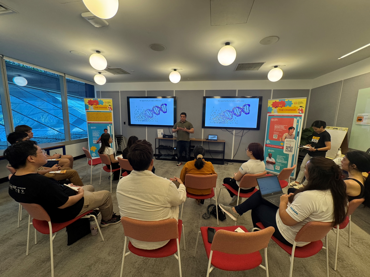Citizens' Circle participants listening to the presentation to start of the activities