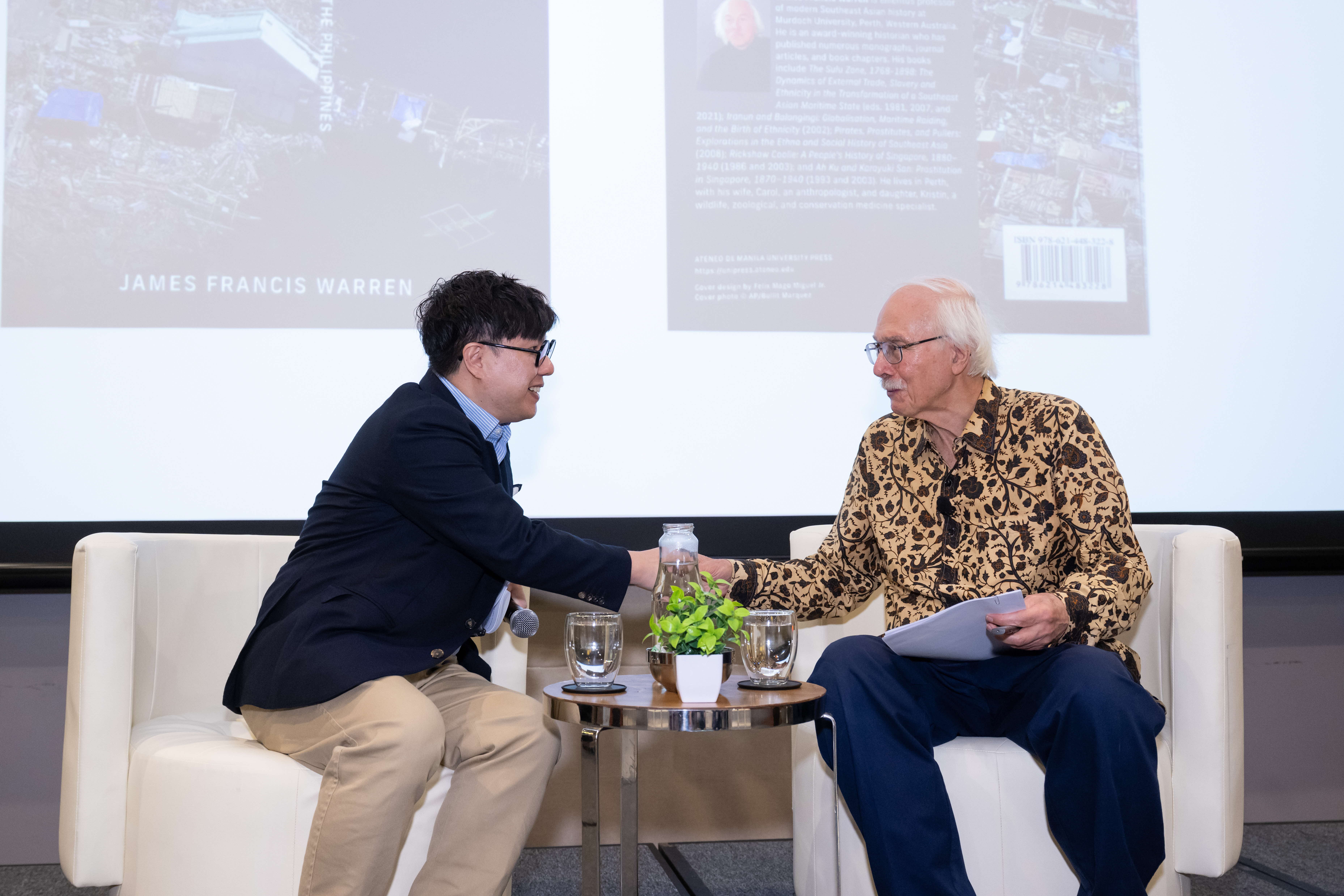 This is the alt text