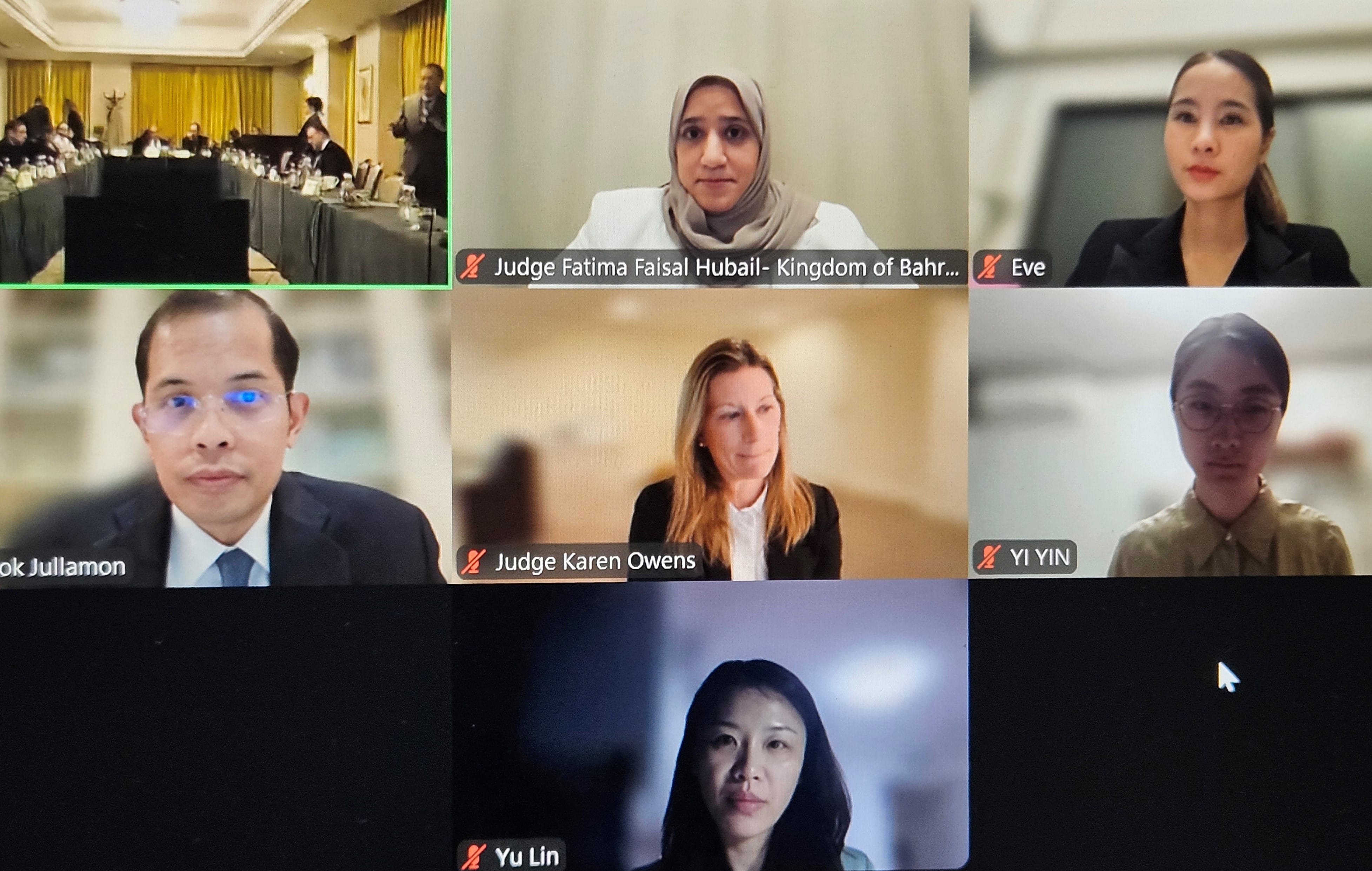 Add your alt text here