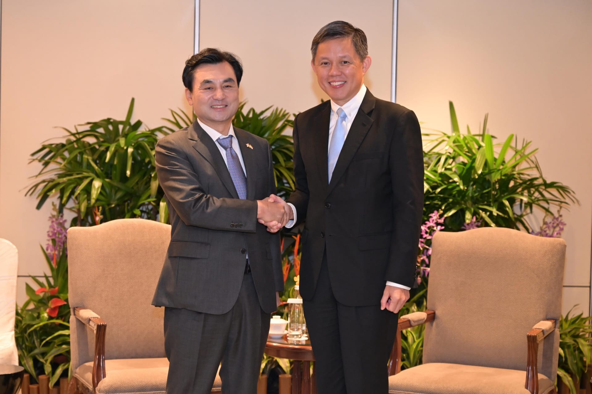 Republic of Korea Minister of National Defence Ahn Gyu-back met with Minister for Defence Mr Chan Chun Sing on the sidelines of the 23rd Shangri-La Dialogue.