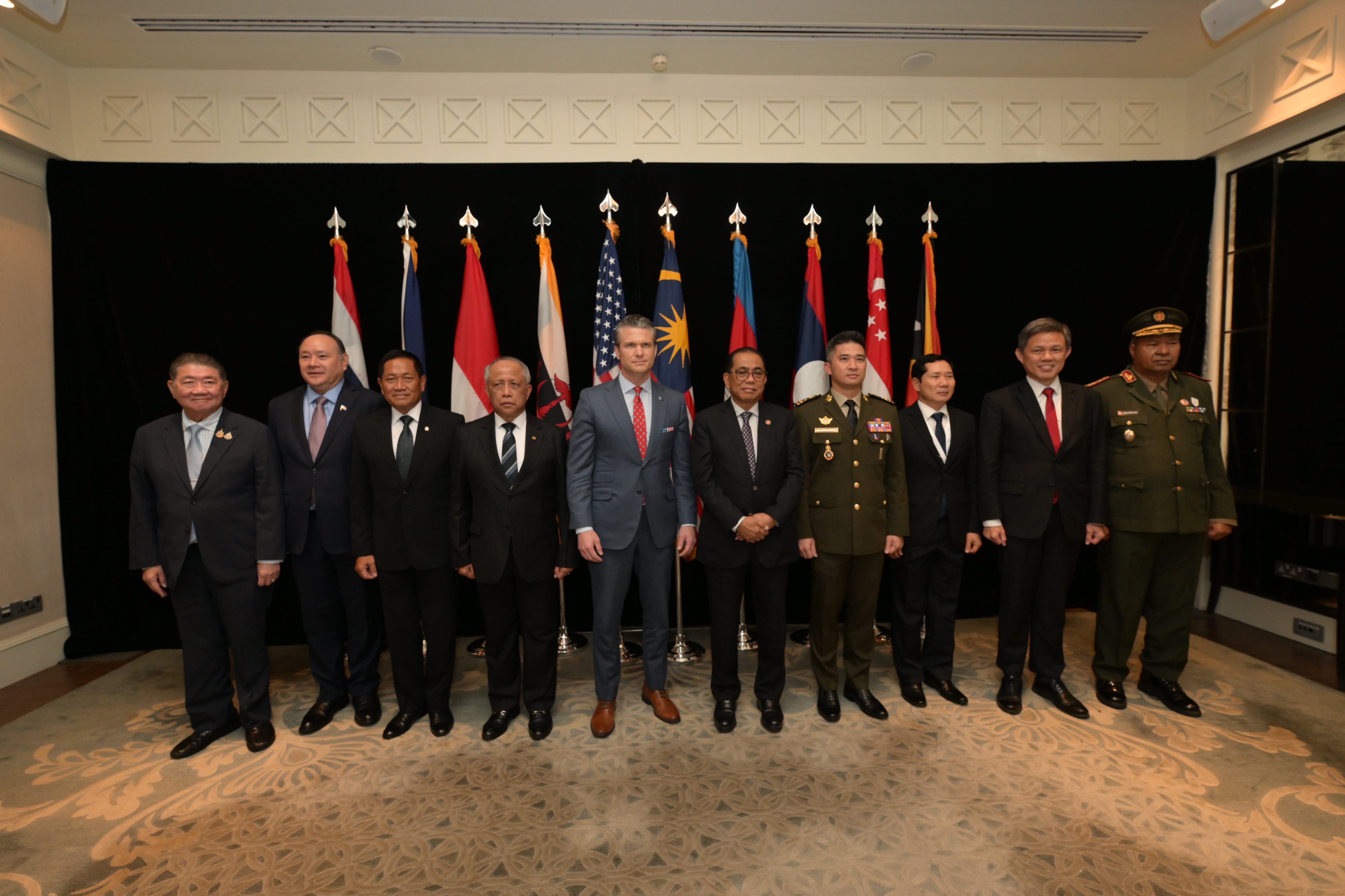 Minister for Defence Mr Chan Chun Sing, other Southeast Asian Defence Ministers, and their representatives meeting United States Secretary of Defense Pete Hegseth this evening on the sidelines of the 22nd Shangri-La Dialogue.