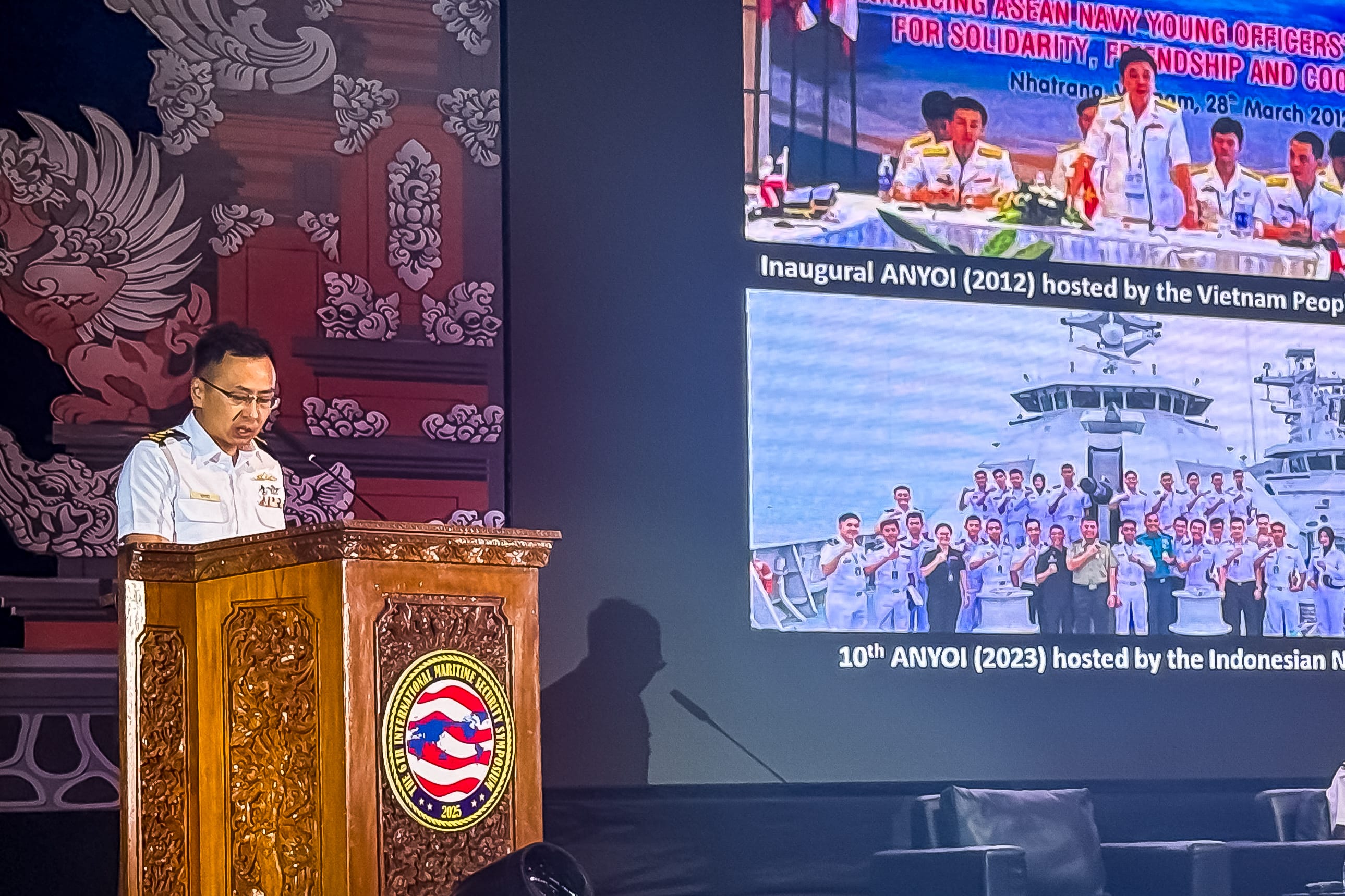 RADM Wat delivering his speech at the sixth International Maritime Security Symposium on “Naval Cooperation Through Education, Training, and Personnel Exchanges”.