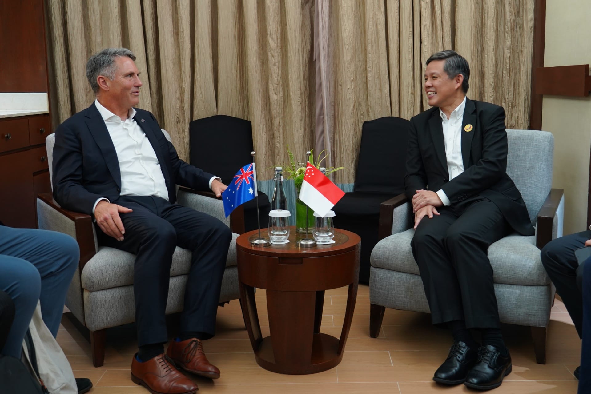 Minister Chan (right) meeting with Australia Deputy Prime Minister and Minister for Defence Richard Marles.