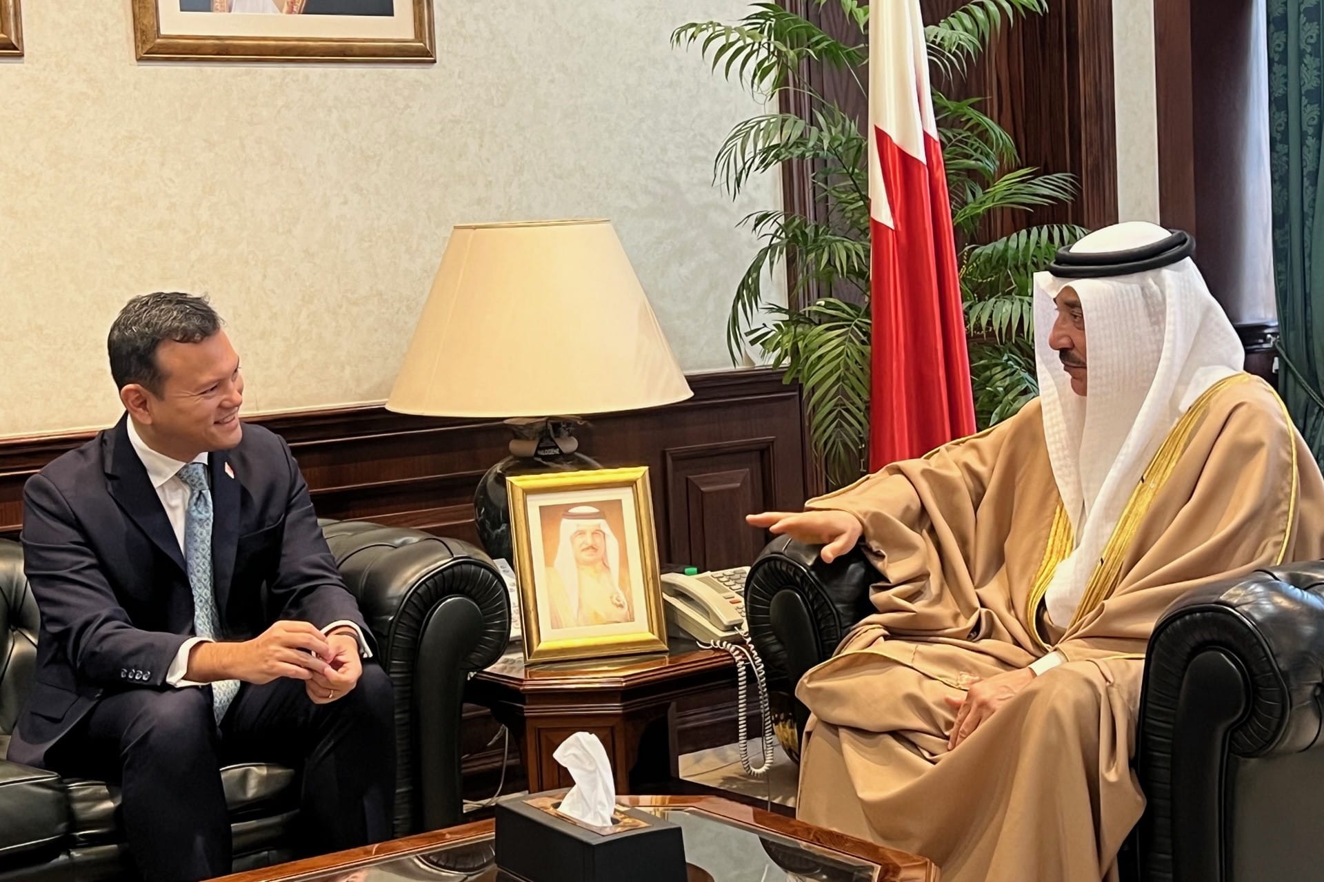 Mr Zaqy (left) meeting Bahrain Minister of Labour and Social Development Jameel Bin Mohammed Ali Humaidan (right).