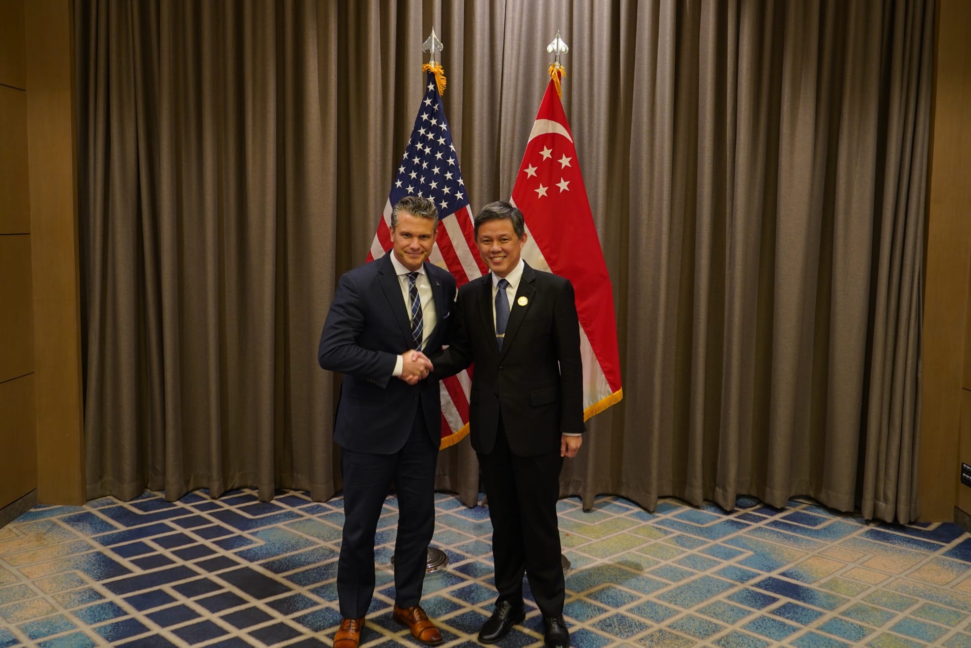  Minister Chan (right)meeting with United States Secretary of War Pete Hegseth.