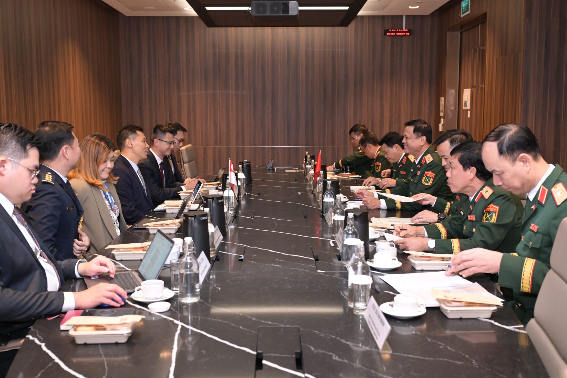 Permanent Secretary (Defence) Mr Joseph Leong (fourth from left) co-chairing the 17th Singapore-Vietnam Defence Policy Dialogue with Vietnam Deputy Minister of National Defence Senior Lieutenant General (SLG) Nguyen Truong Thang (fourth from right) at the Ministry of Defence (MINDEF) this afternoon.
