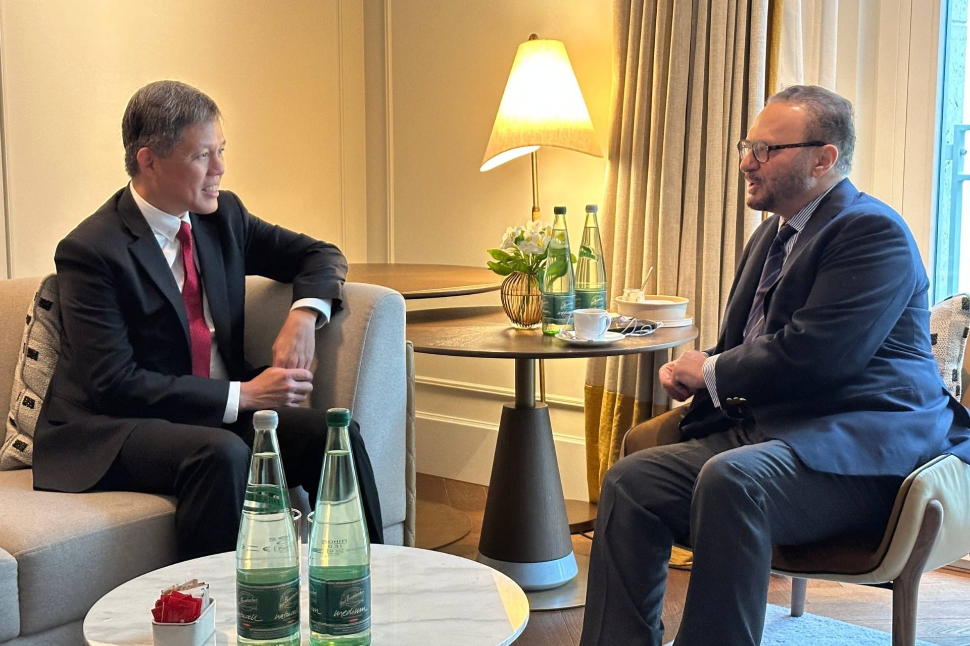 Mr Chan meeting with UAE Diplomatic Advisor to the President Anwar Gargash on the sidelines of the 62nd MSC.