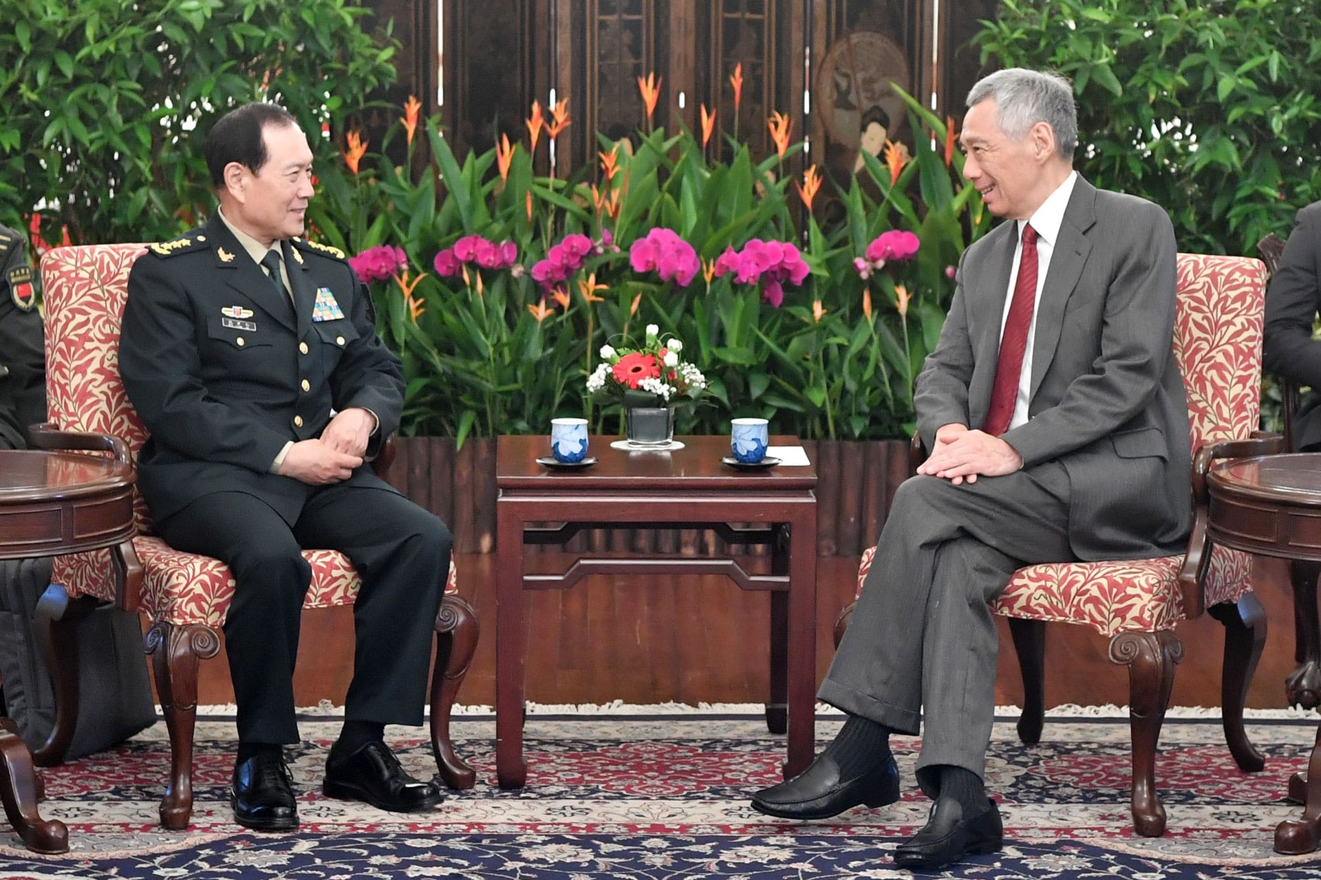 Chinese State Councilor and Minister of National Defense General Wei Fenghe calling on Prime Minister Lee Hsien Loong at the Istana this morning.