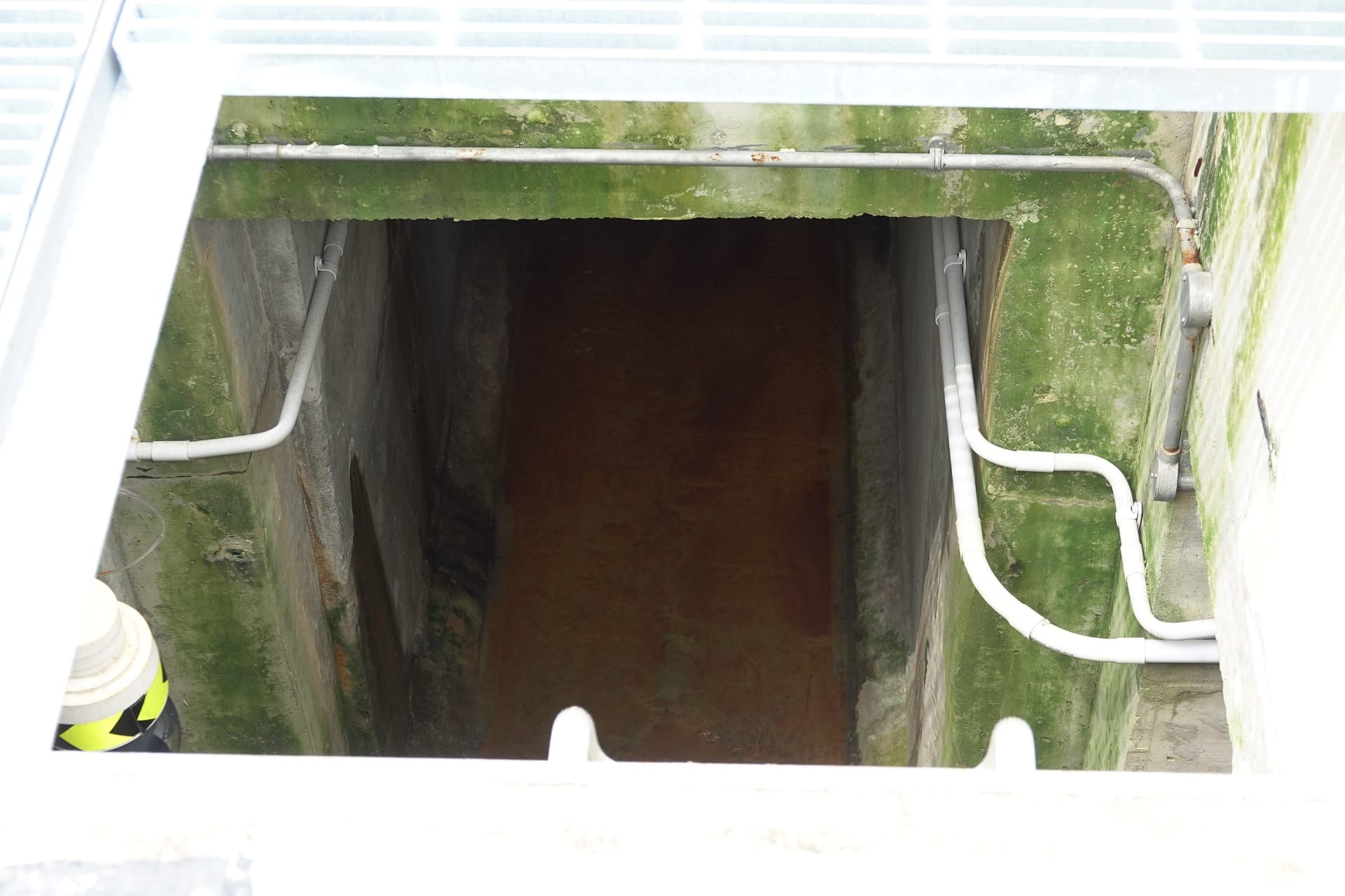 4.  Widened drain