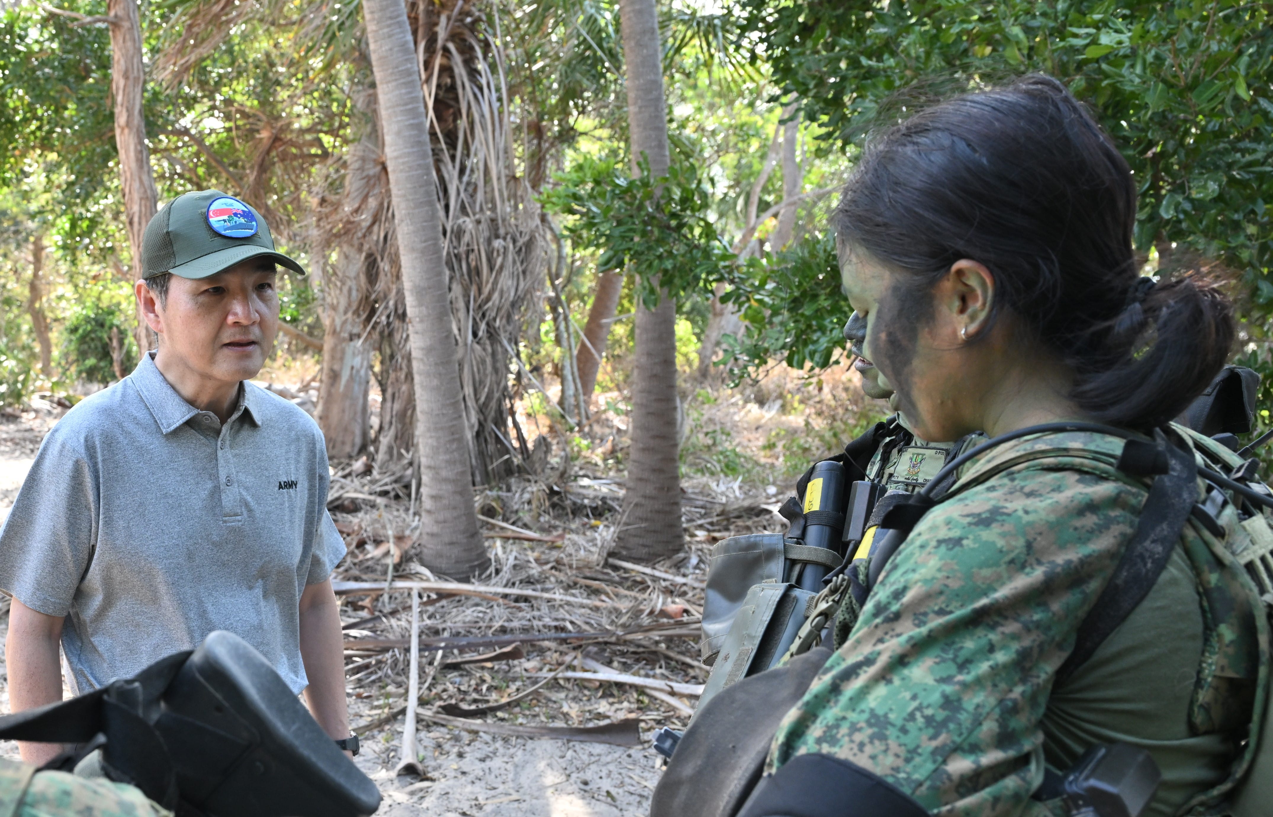 SMS Heng engaging with the Singapore Armed Forces service personnel participating in Exercise Trident at the SWBTA.