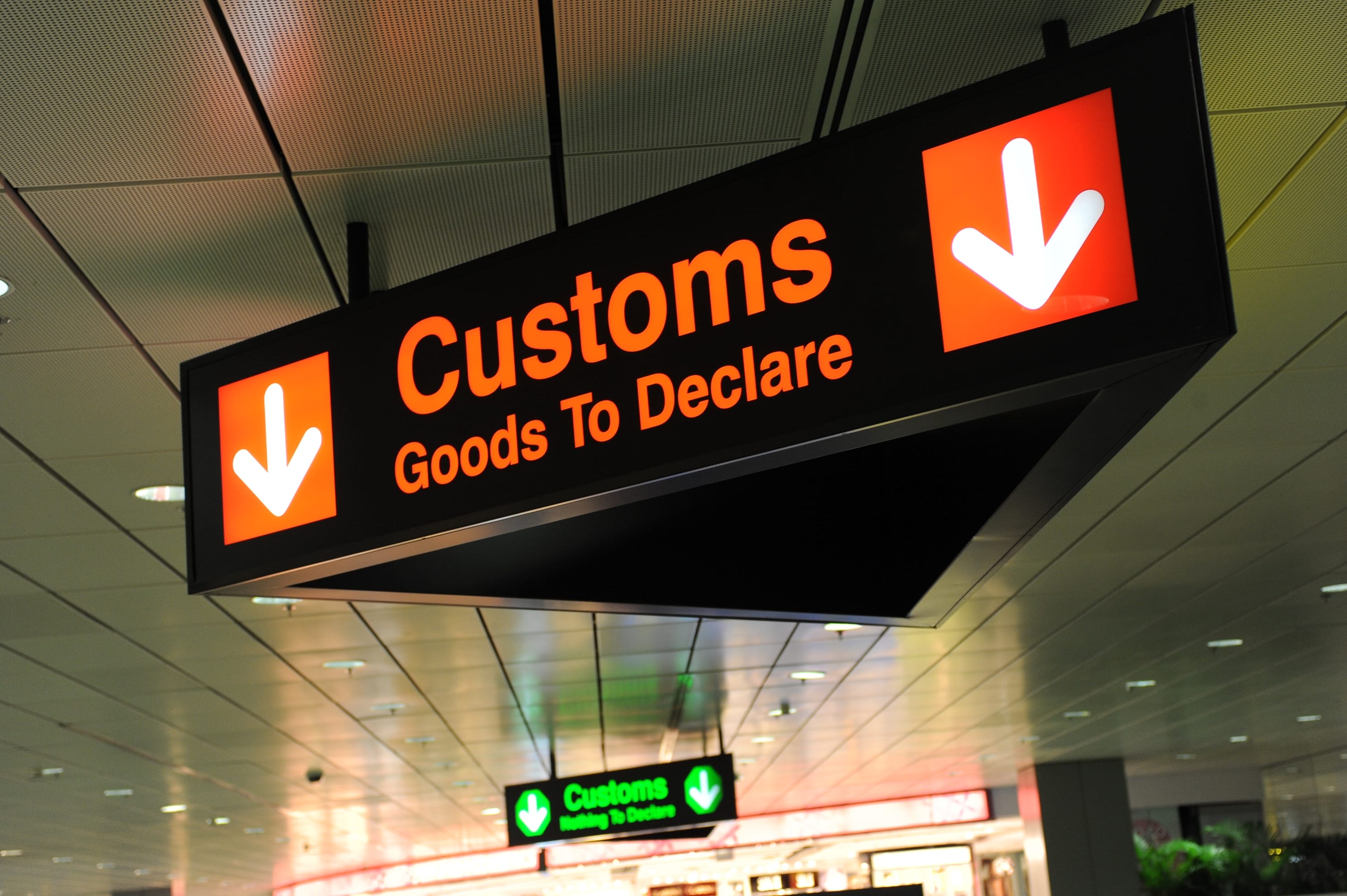 Image of Red and Green Channel at the airport