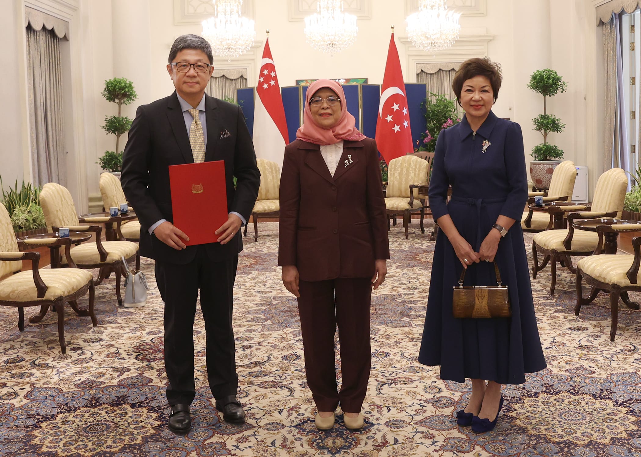 Add your alt text here