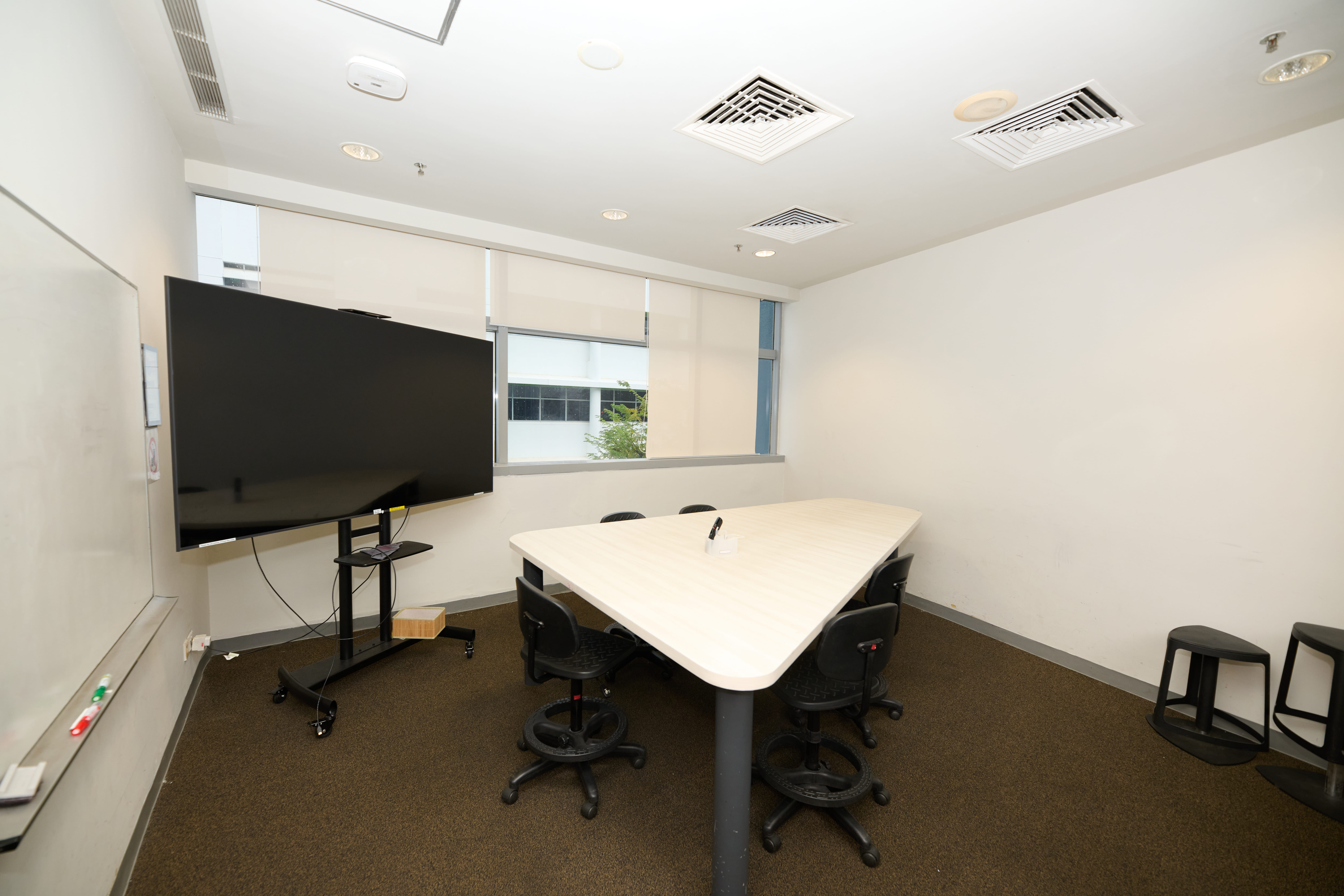 Group Discussion Rooms | Nanyang Polytechnic Library