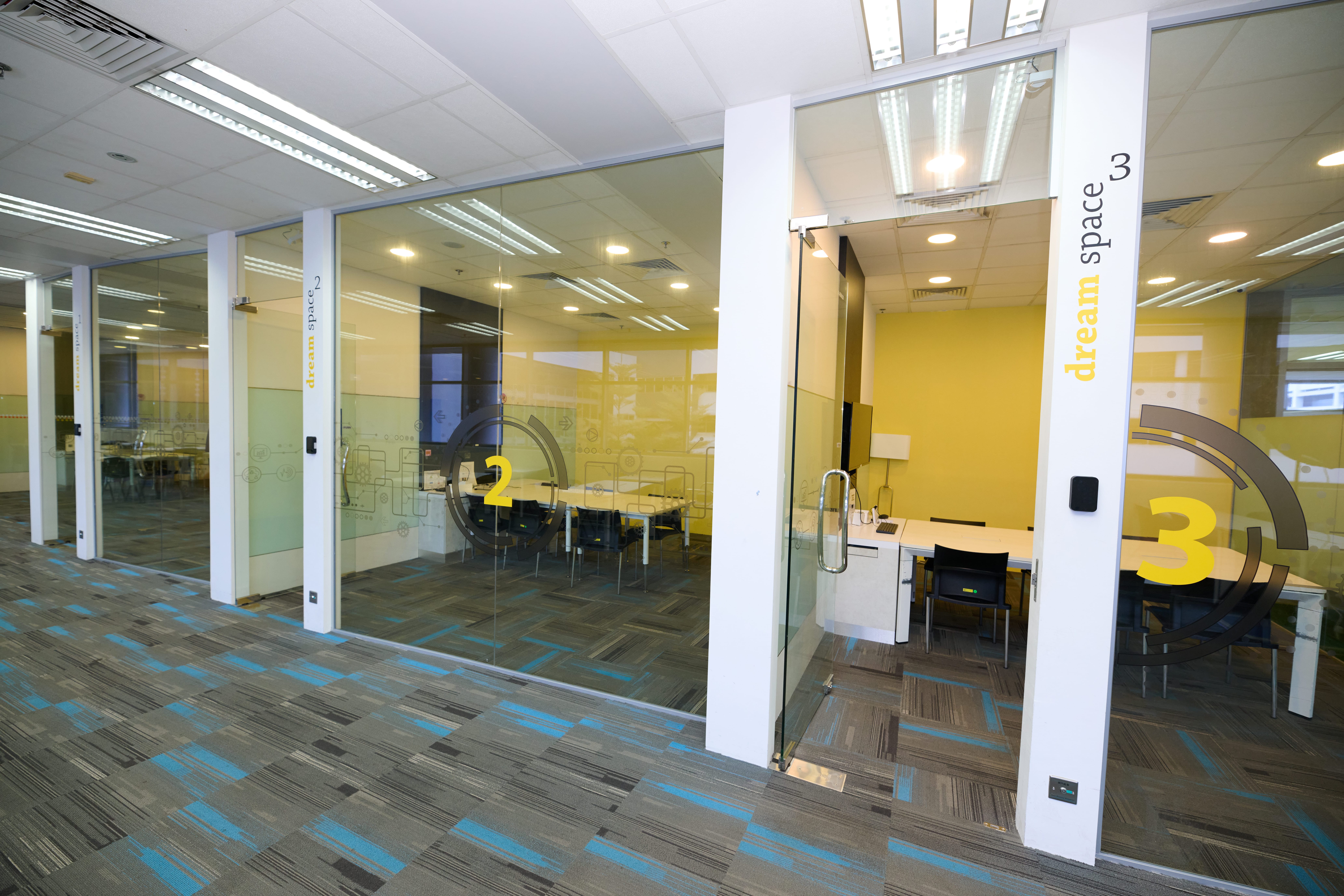 Smart Learning Spaces | Nanyang Polytechnic Library