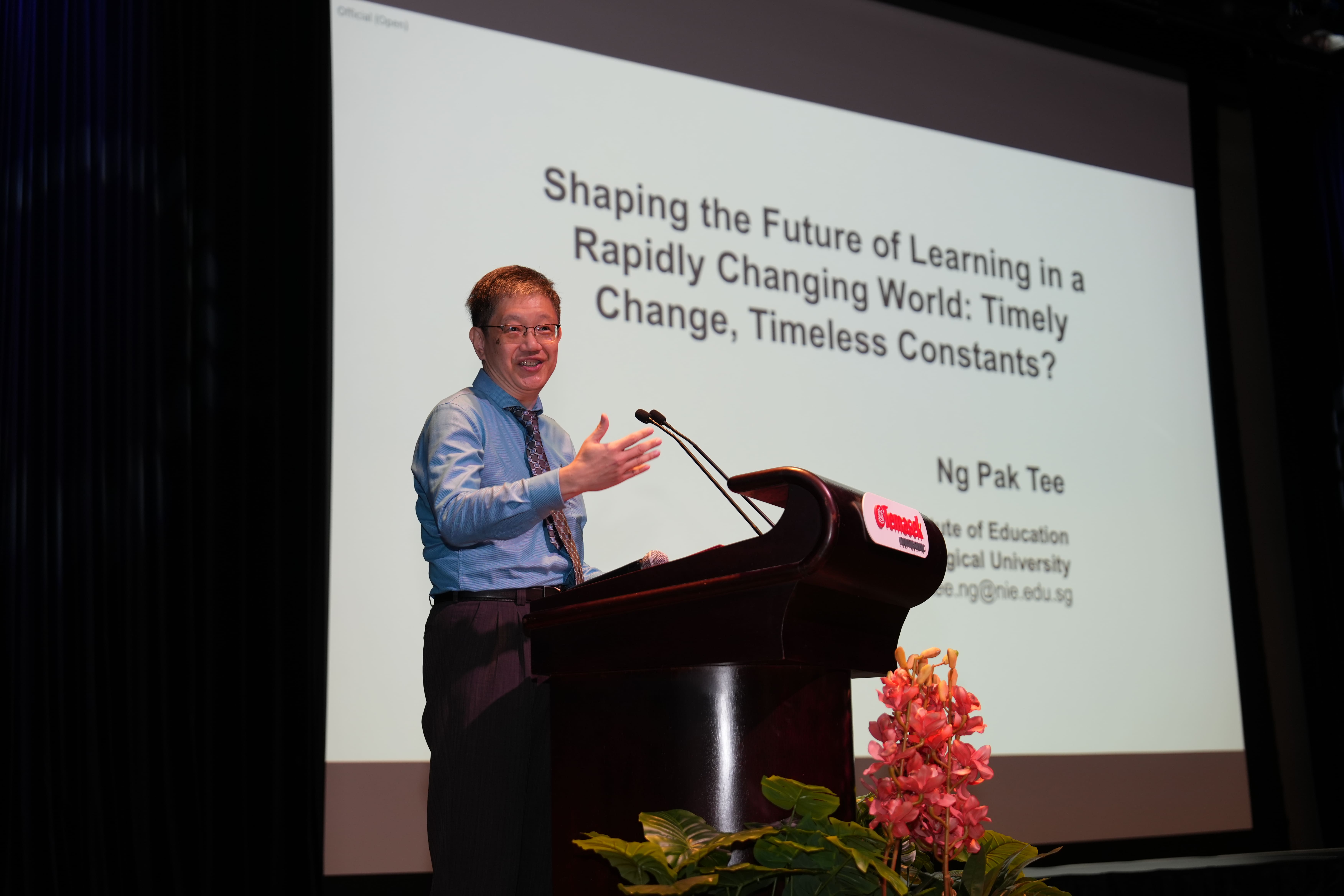 Presentation by Assoc Professor Ng Pak Tee from NIE