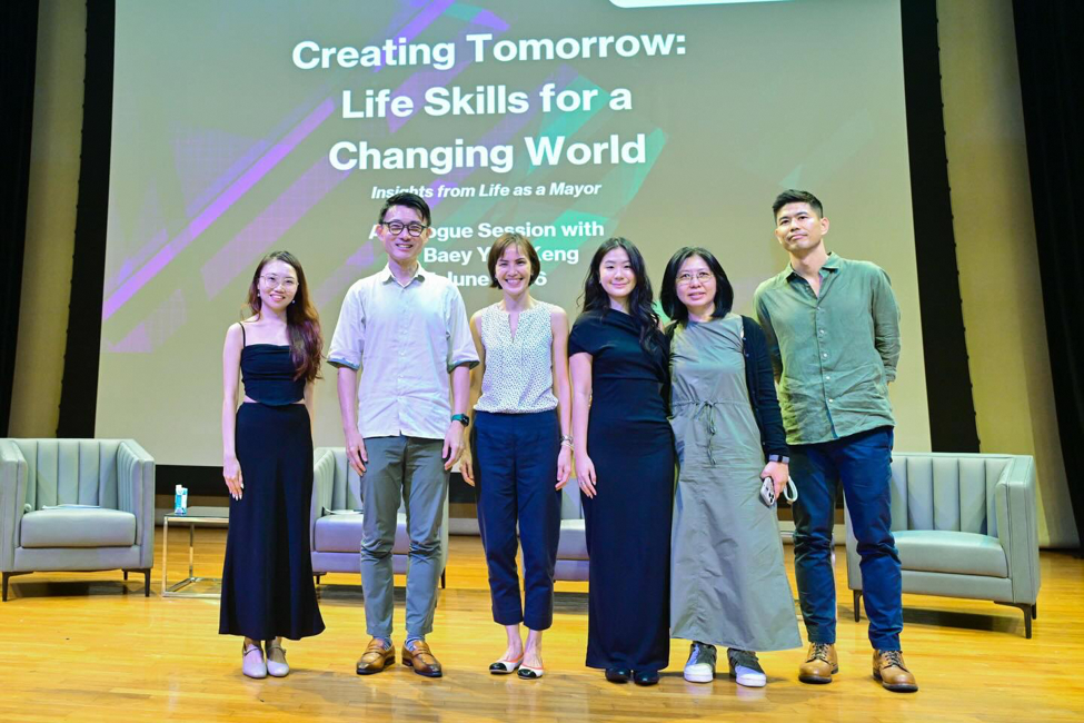 Group picture of speakers