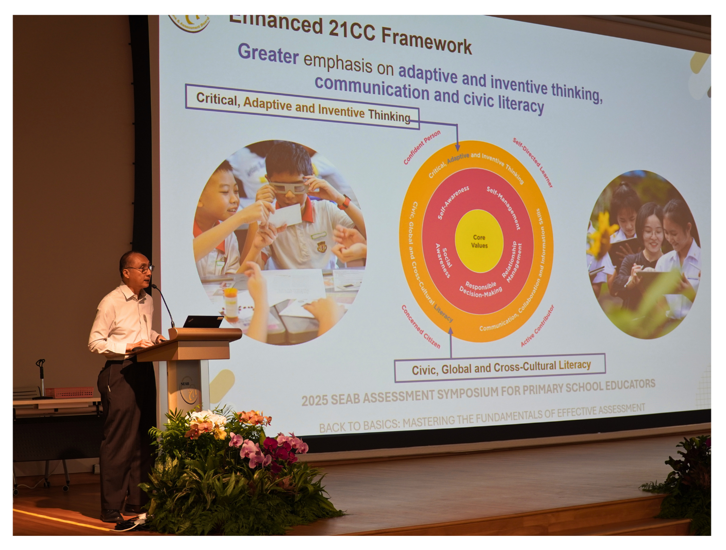 Chief Executive Mr Yue Lip Sin emphasising the critical role of 21st century competencies in preparing students for a rapidly evolving, technology-driven world.