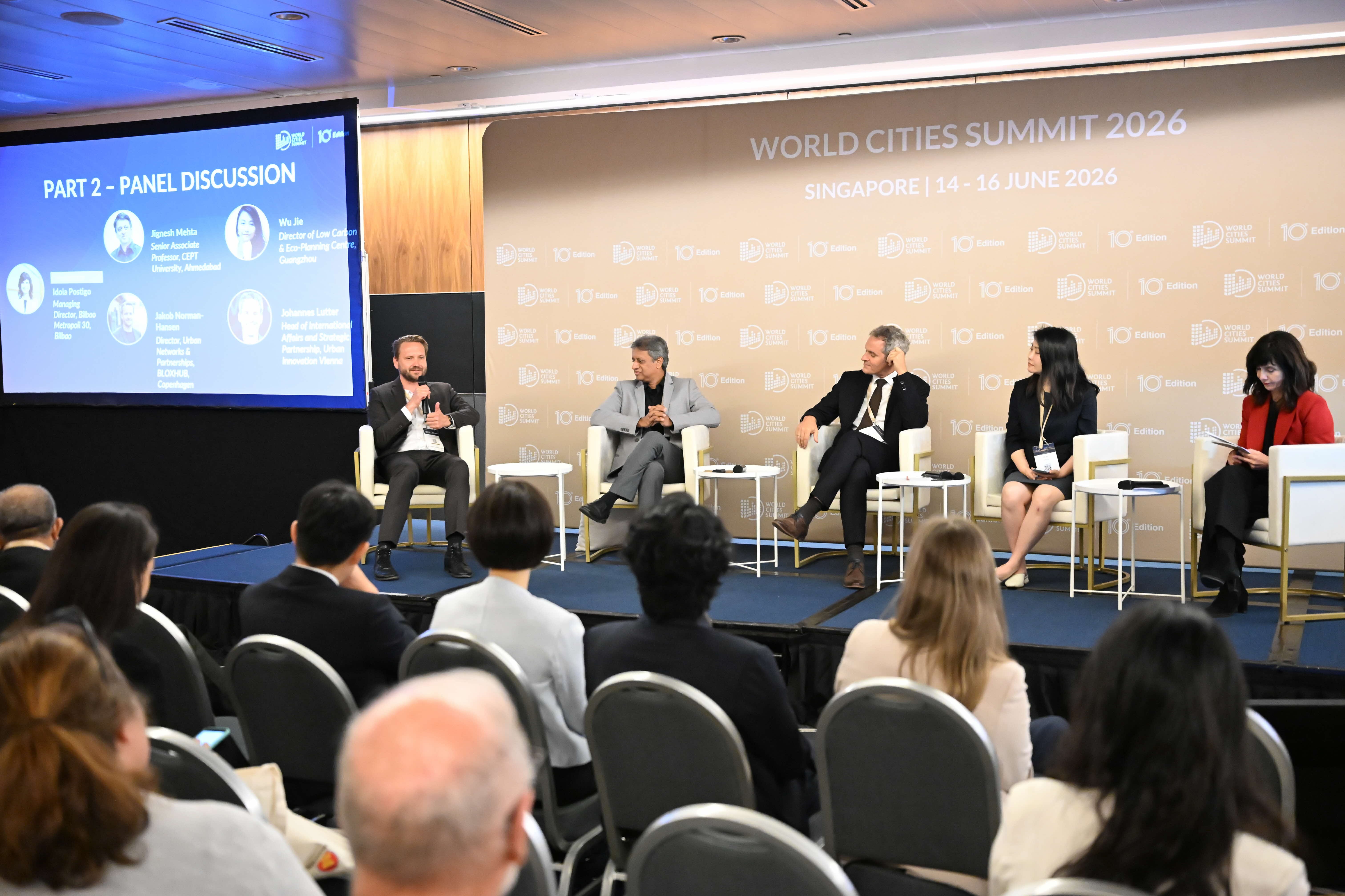 Panel 2 of the Lee Kuan Yew World City Prize (LKYWCP) Network Knowledge Forum, featuring representatives from five Knowledge Organisations. (Left to right: BLOXHUB, CEPT University, Urban Innovation Vienna, Guangzhou Urban Planning Institute and Bilbao Metropoli-30) © Centre for Liveable Cities