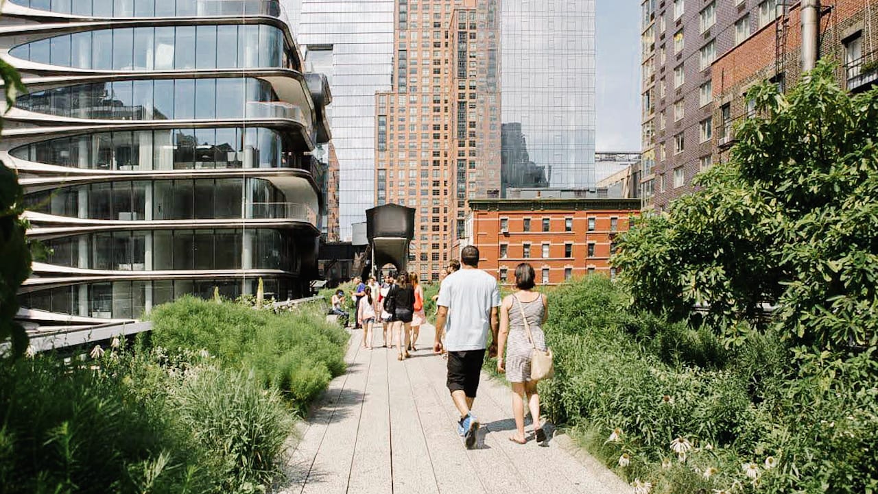 The Highline, New York, NY © Brittany Petronella for NYC Tourism