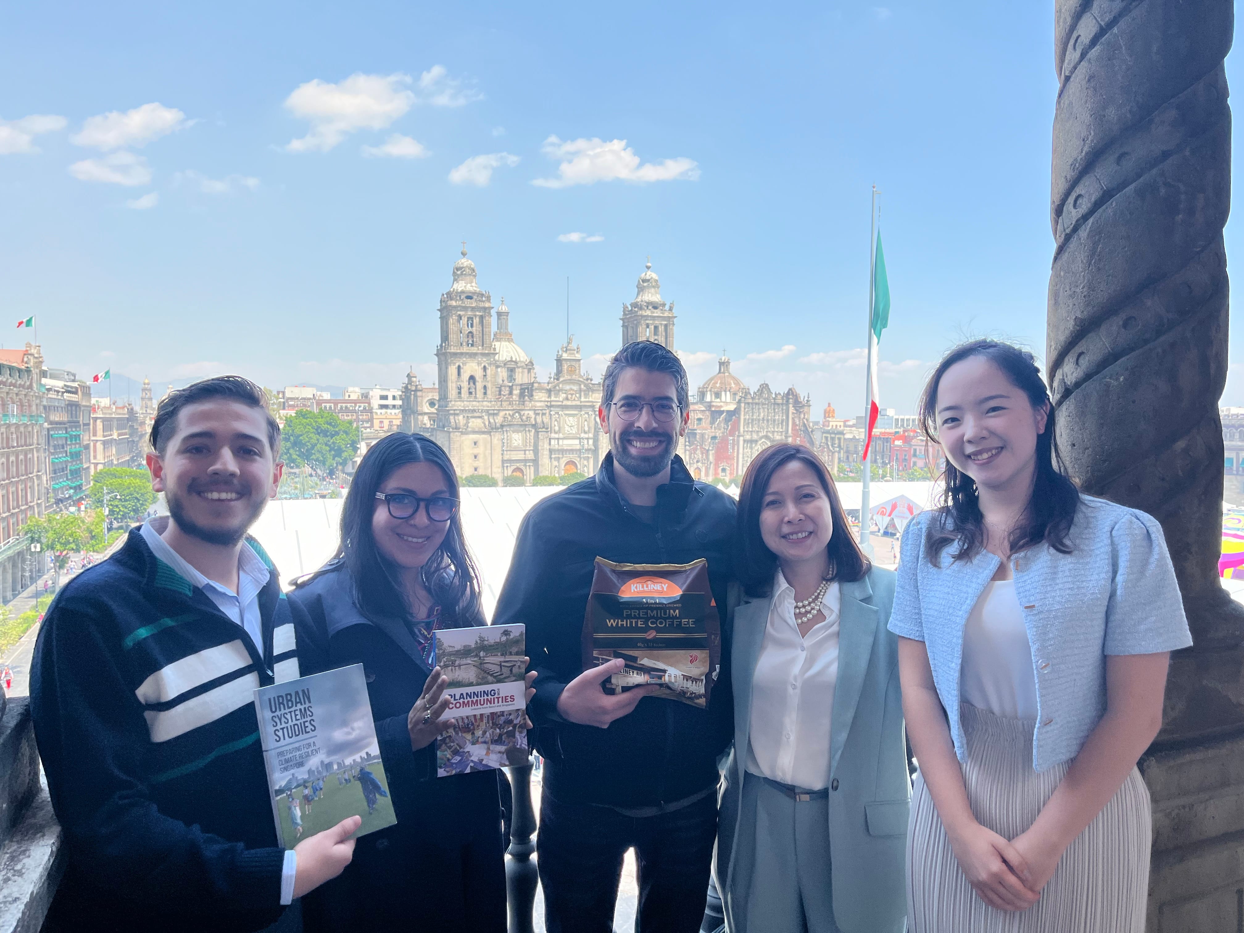 CLC met with Head of Digital Agency for Public Innovation, Angel Tamariz (centre) and Deputy Director Arturo Zepeda (1st from the left) from the Digital Agency for Public Innovation. © Centre for Liveable Cities