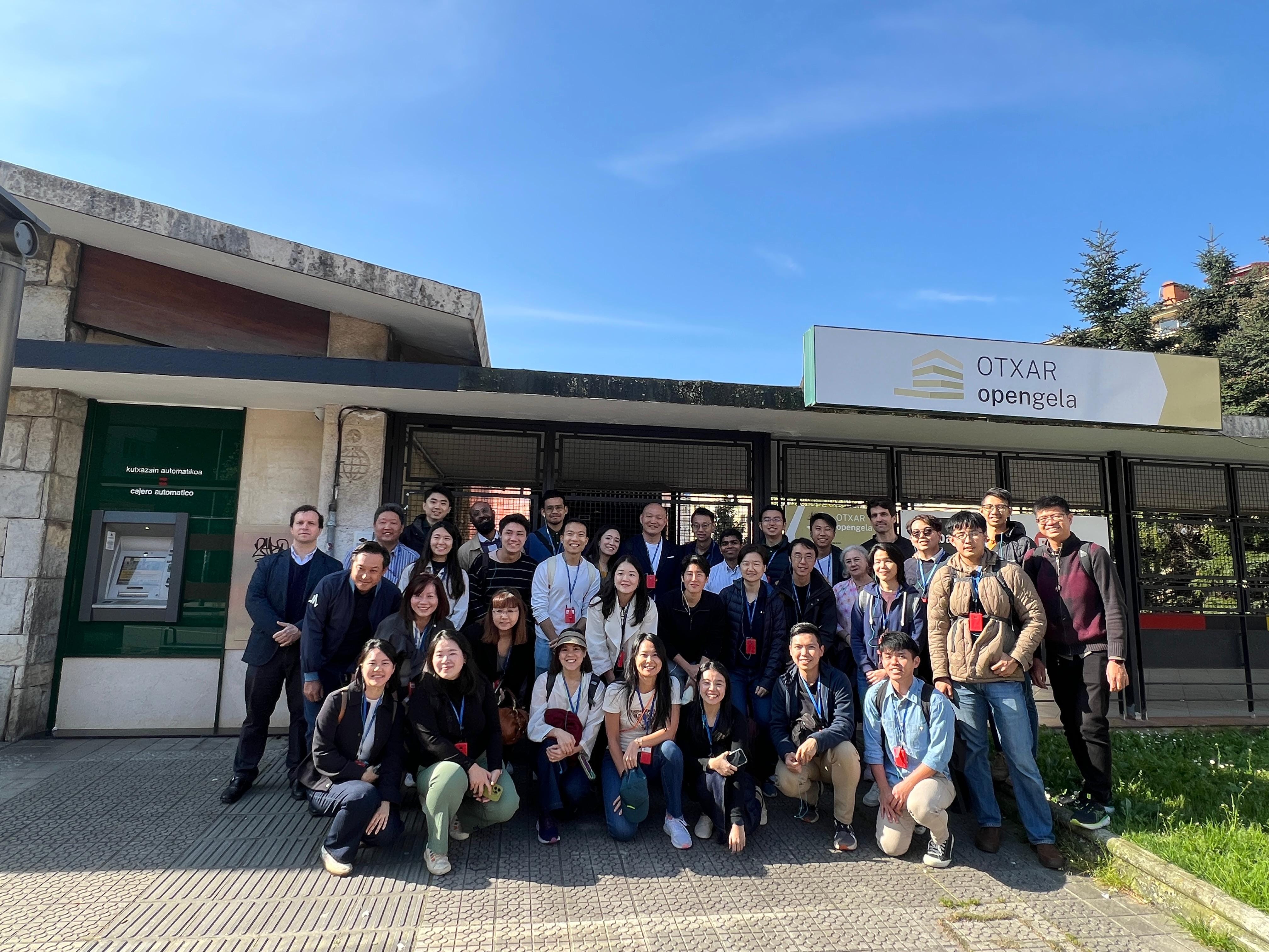 Public service officers from Singapore at the Otxarkoaga neighbourhood housing project, one of Bilbao’s innovative housing models. © Centre for Liveable Cities