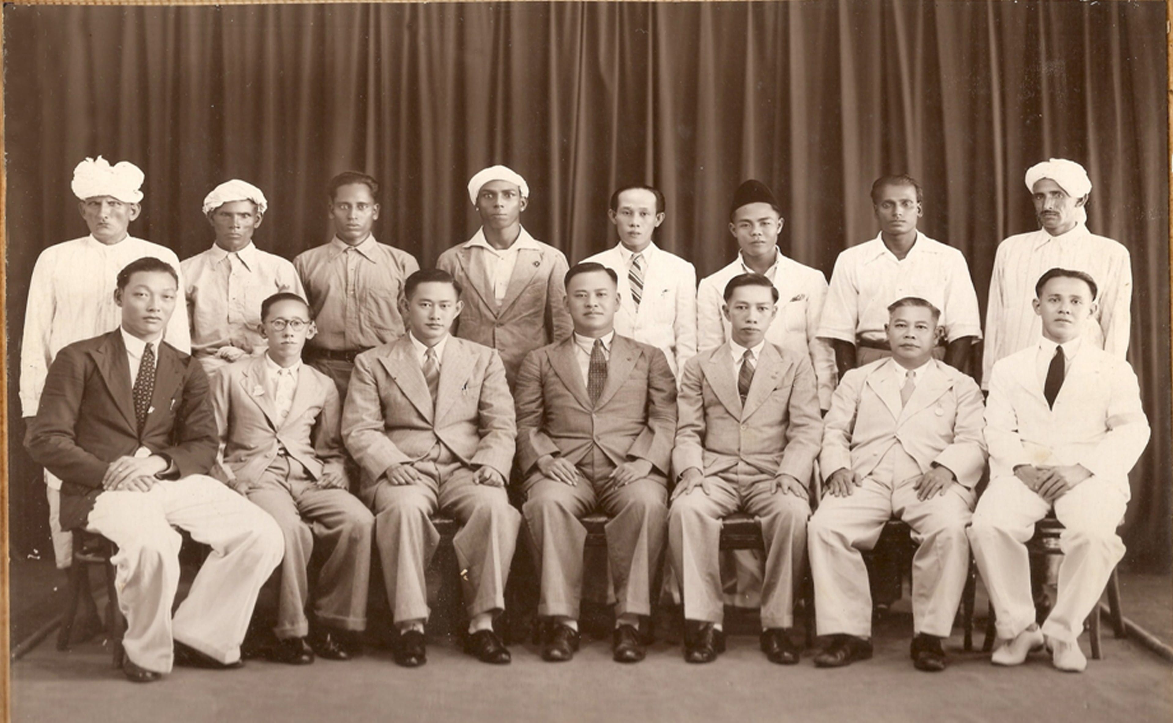Staff of a Chinese firm, Keng Lee & Company, 1937. Note the multiracial composition of the staff, comprising Chinese, Malay and Indian people. Courtesy of Phyllis Chew.