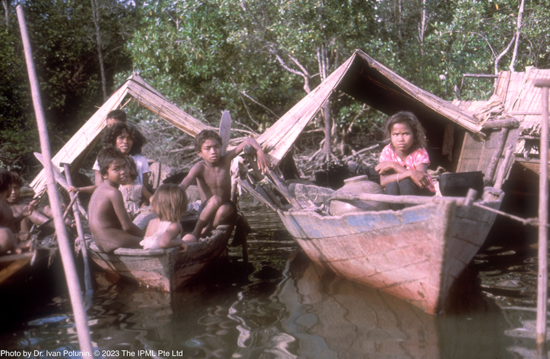 The Orang Seletar, one of the sub-groups of the Orang Laut, in Singapore, 1950s. DNA analysis of the shell midden site in Bintan may provide clues as to whether the stone tools might be traced to the Orang Laut (sea nomads) or to an even older and unknown prehistoric community. Dr Ivan Polunin Collection, courtesy of National Archives of Singapore.
