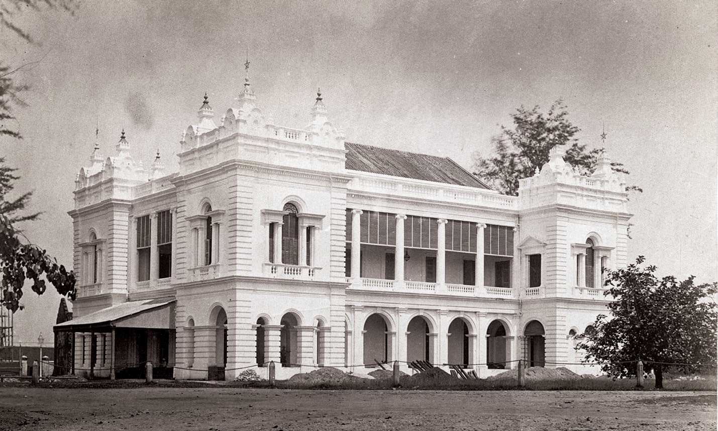 The Town Hall (present-day Victoria Theatre) in an 1870s photo. The Raffles Library and Museum, located on the top floors of the building, opened on 14 September 1874. It comprised a Reference Library, a Reading Room and a Lending Library. Lee Kip Lin Collection. All rights reserved. Lee Kip Lin and National Library Board, Singapore 2009.