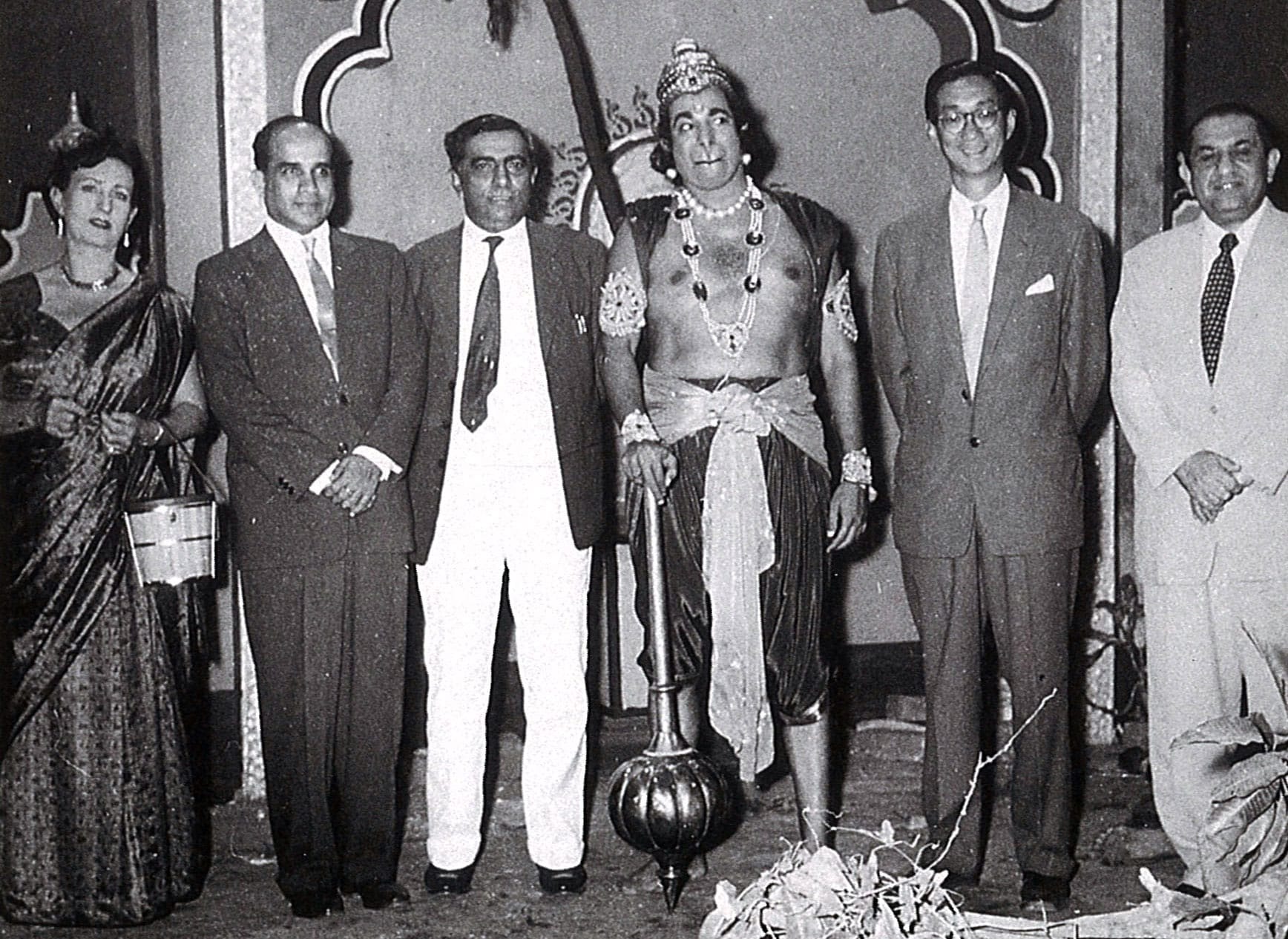 Loke (second from right) on the set of the mythological movie Jai Bajrangat at Basant Pictures in India. Image reproduced from Lim Kay Tong, Cathay: 55 Years of Cinema (Singapore:Landmark Books, 1991), 117.