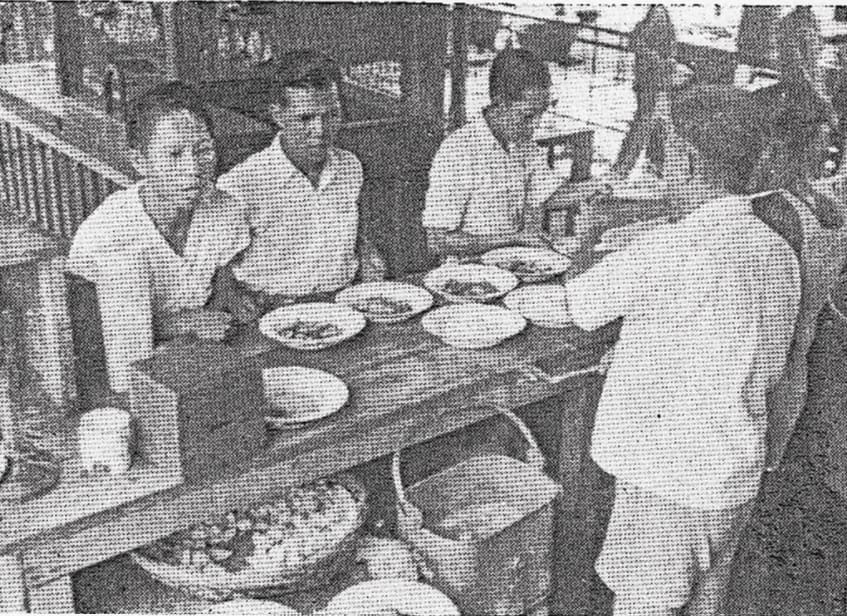 The People's Restaurants sold affordable nutritious lunches to the masses (1947). Courtesy of Ministry of Communication and Information.