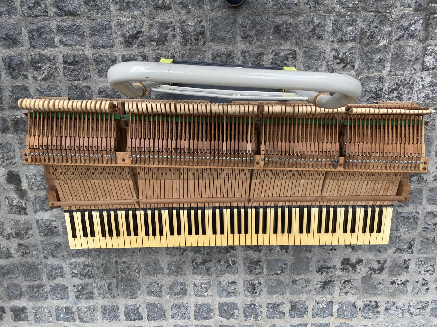 The keyboard action before the restoration.