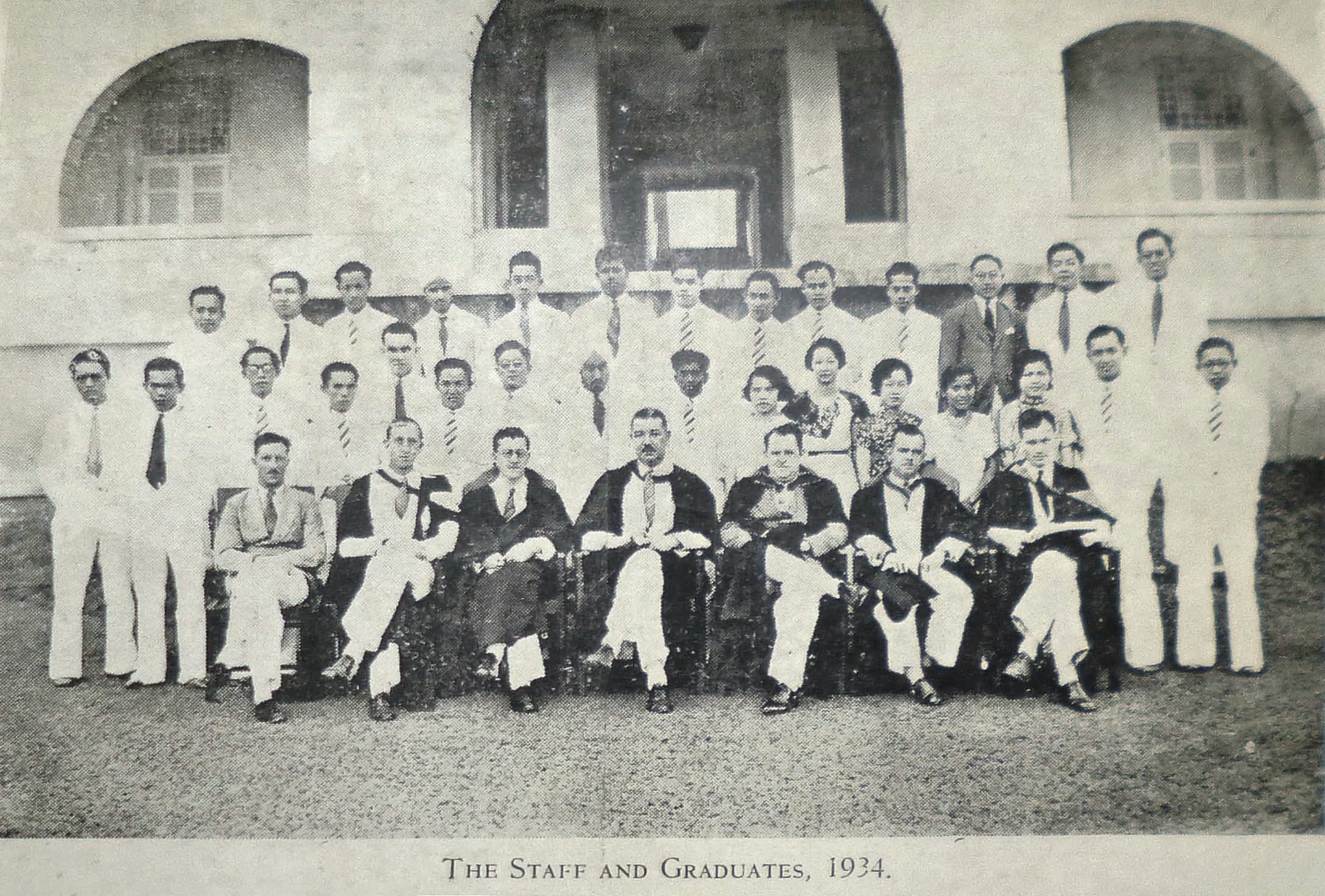 A faded graduation photograph of the Raffles College batch of students in 1934. One of the students in this photo is Teo Poh Leng, but he remains unidentified as the author of this article has not been able track down anyone who can recognise him. Paul Abisheganaden is the eighth from the right in the middle row. Raffles College Union Magazine (1934 July). (Vol. 4, No. 10), insert between pp. 42 and 42. Courtesy of NUS Central Library.