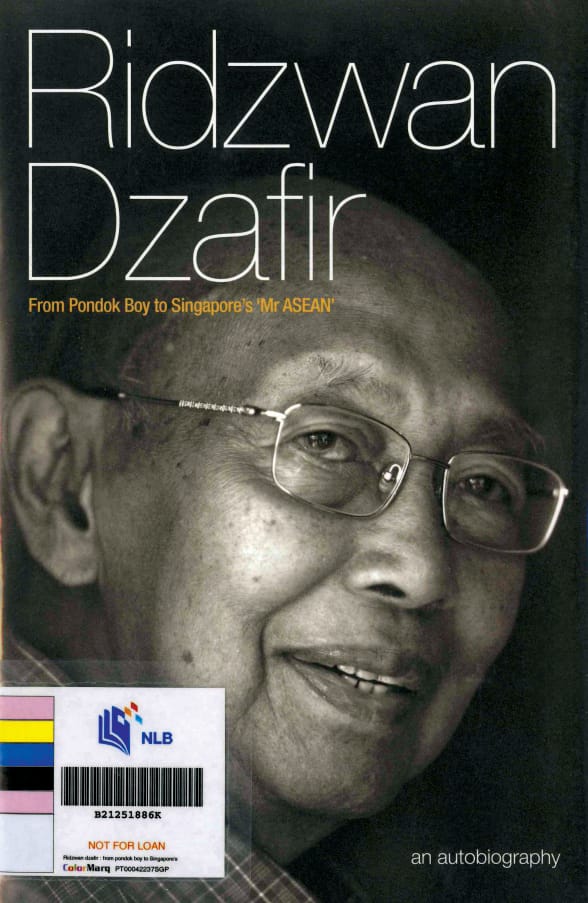 Pencapaian anak pondok, diabadikan. Hak cipta terpelihara, Didier Millet, 2009.