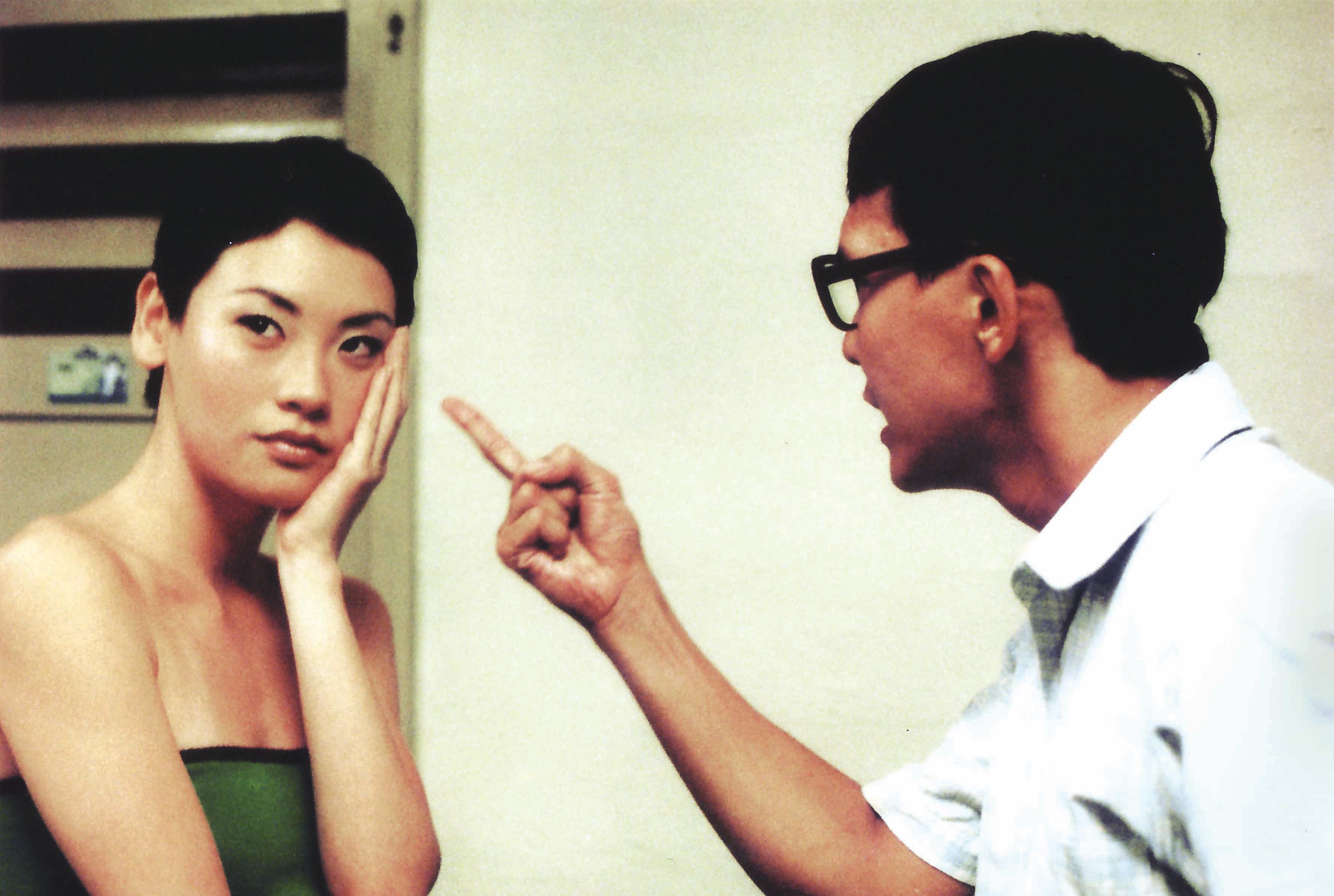 Lum May Yee (left) and Koh Boon Pin (right) in 12 Storeys. © 12 Storeys. Directed by Eric Khoo, produced by Brian Hong, distributed by Golden Village Pictures. Singapore 1997. Courtesy of Zhao Wei Films.