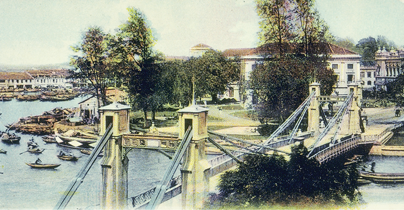 A 1900s postcard of Cavenagh Bridge. Completed in 1869, it is the oldest bridge in Singapore that still exists in its original form today. Courtesy of National Archives of Singapore.