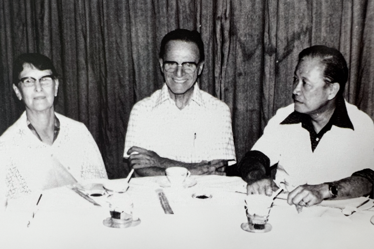 Missionaries Elisabeth and Paul Contento (left and centre) with University of Malaya Medical Professor Khoo Oon Teik (right). The Contentos, members of the British Evangelical China Inland Mission, are best remembered best for their evangelical affiliations. They lived on the Nanyang University campus in the early 1950s, which they saw as a good way to reach Chinese students overseas. Courtesy of Scripture Union Singapore.