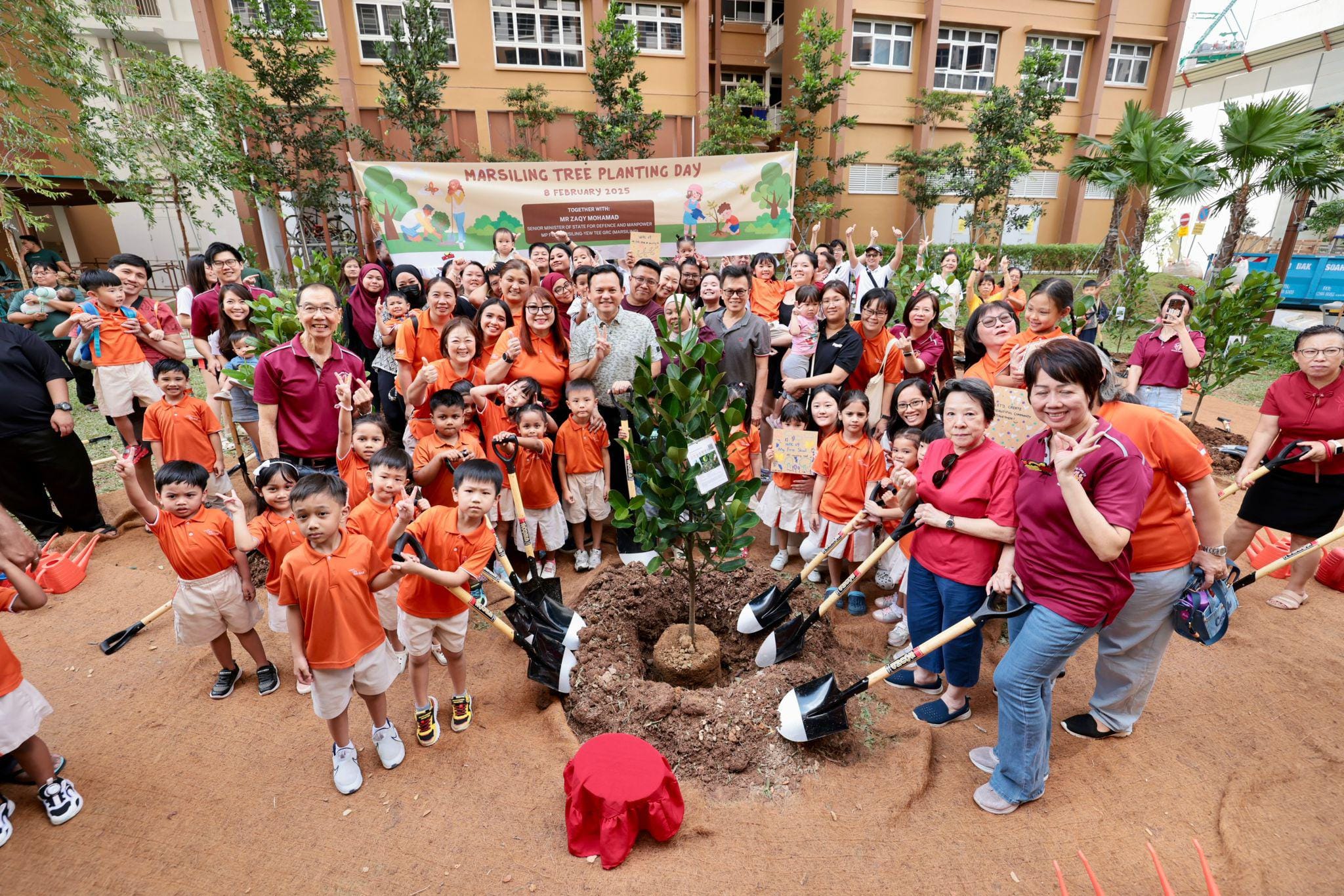 Z10 Tree Planting Day
