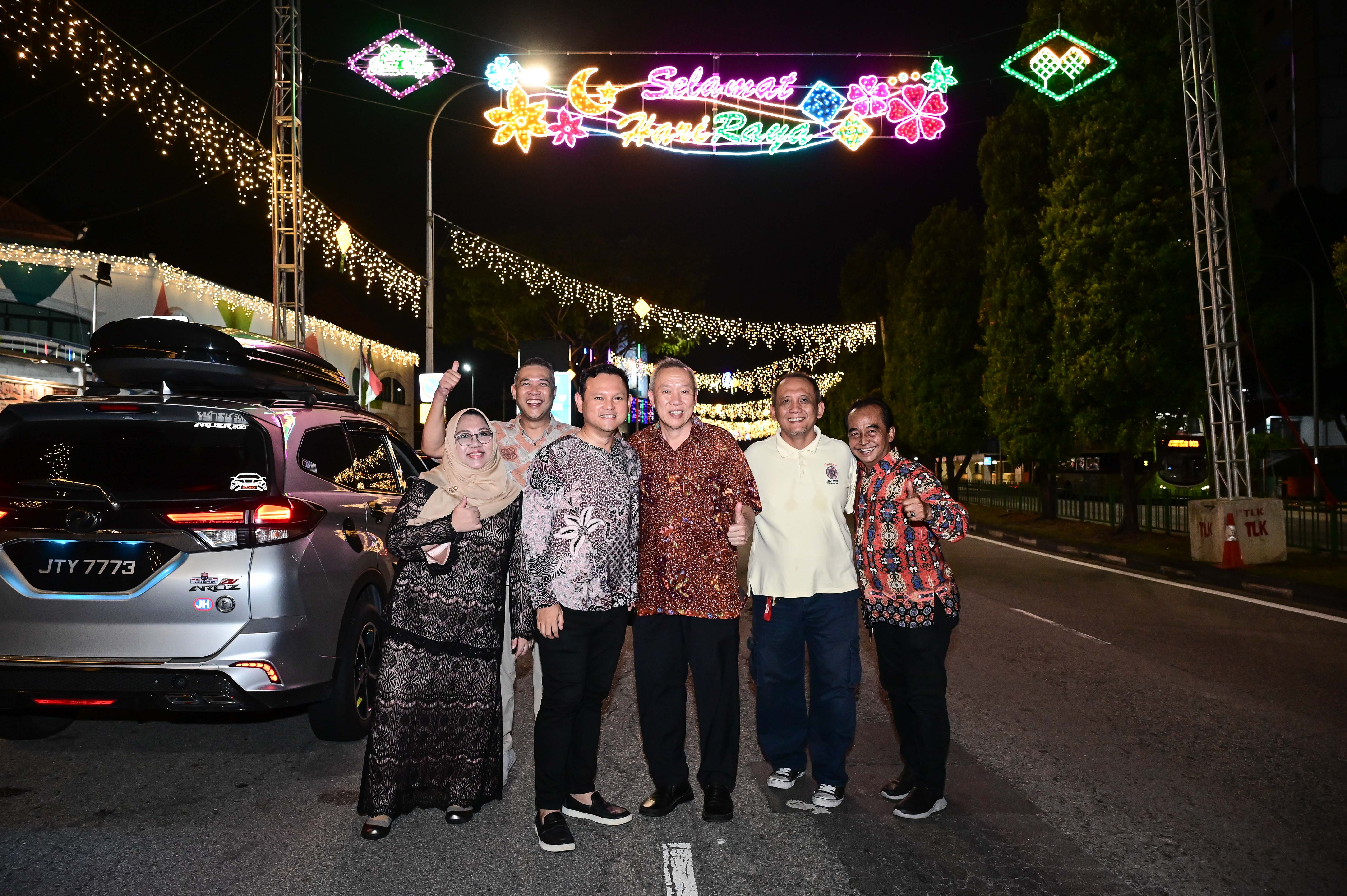 Hari Raya Lights-Up
