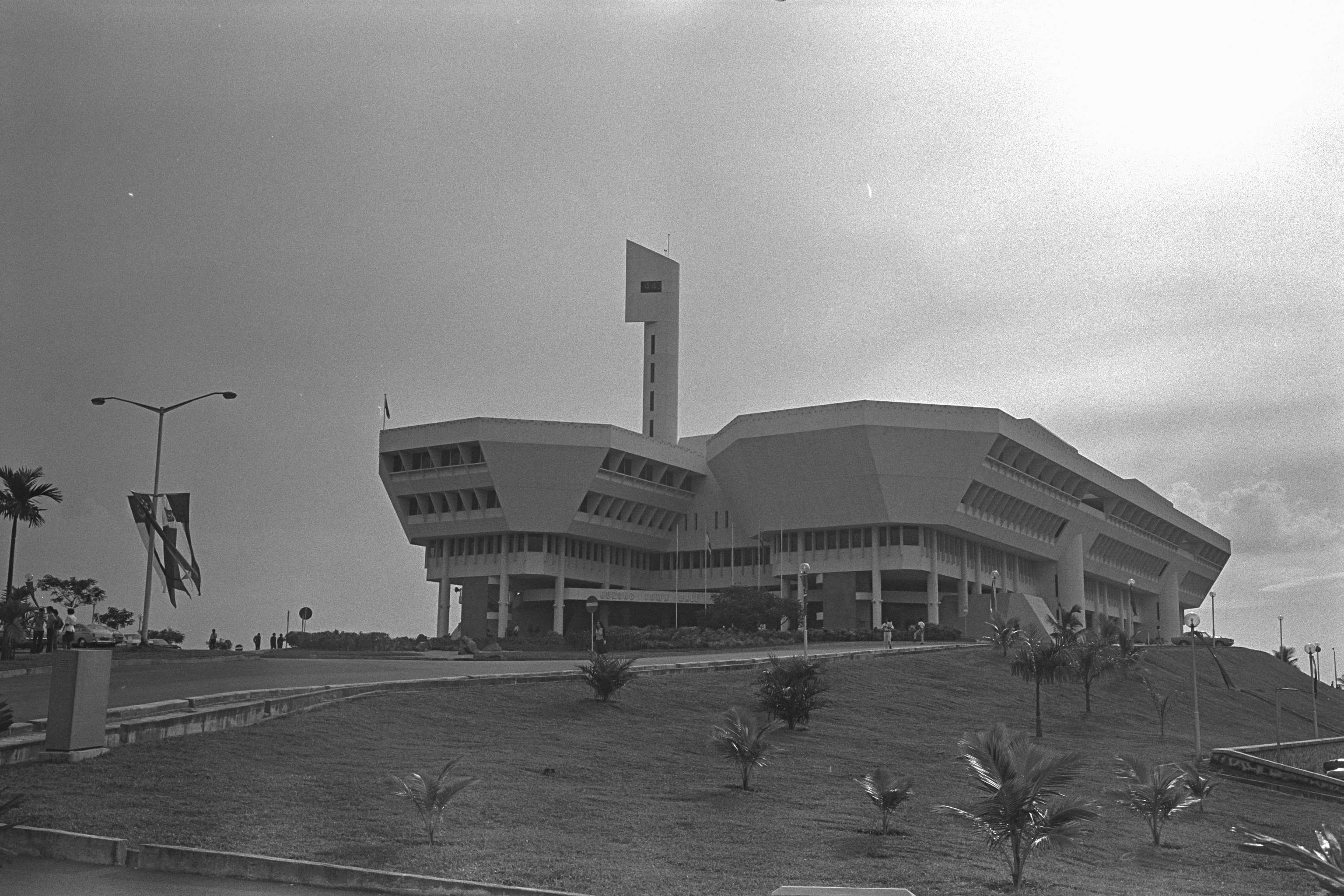 he photograph above, taken in 1975, shows Jurong Town Hall,