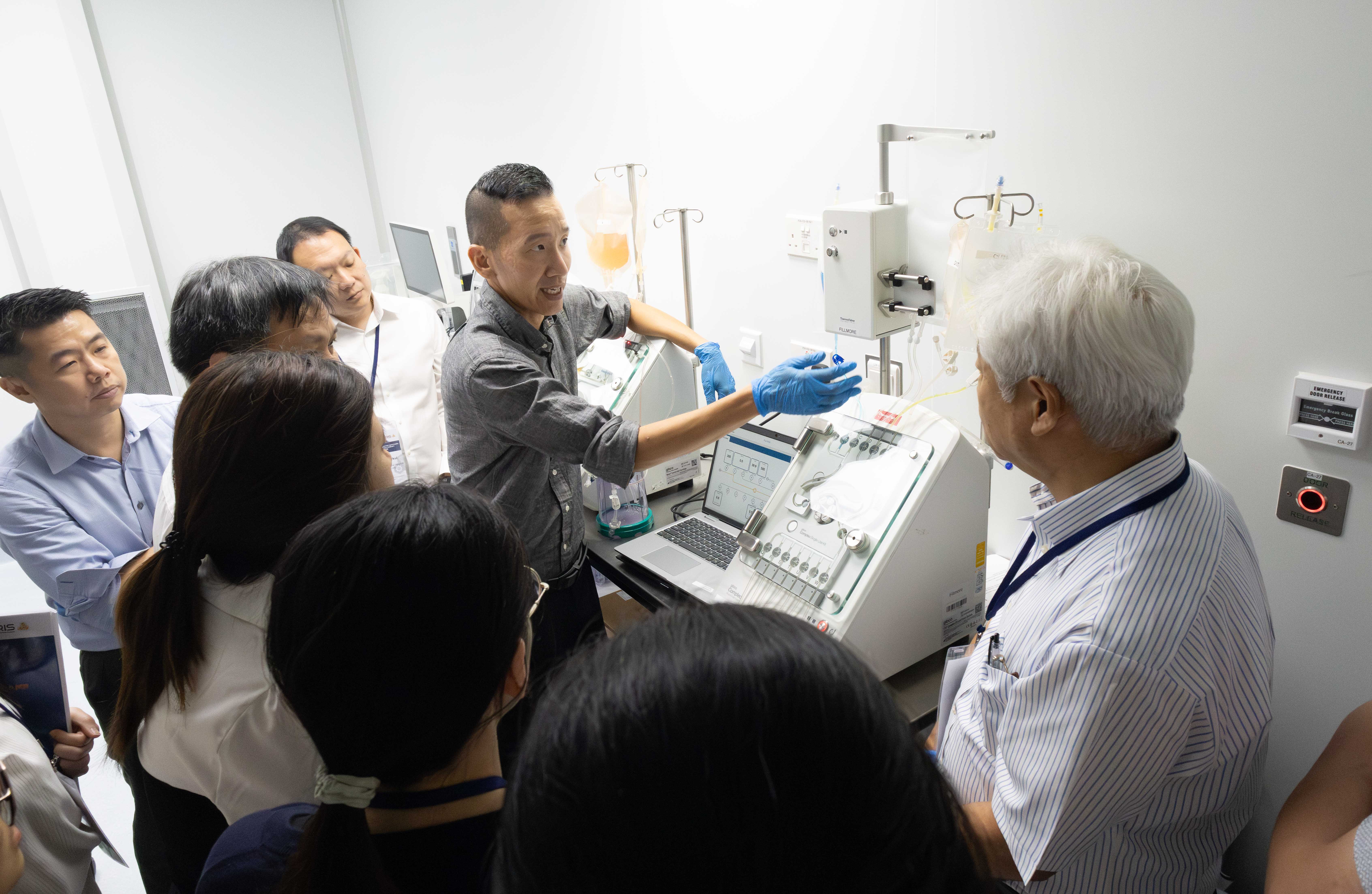 Participants receiving hands-on GMP cell therapy manufacturing training during the ISCT-ACTRIS Laboratory Bootcamp.