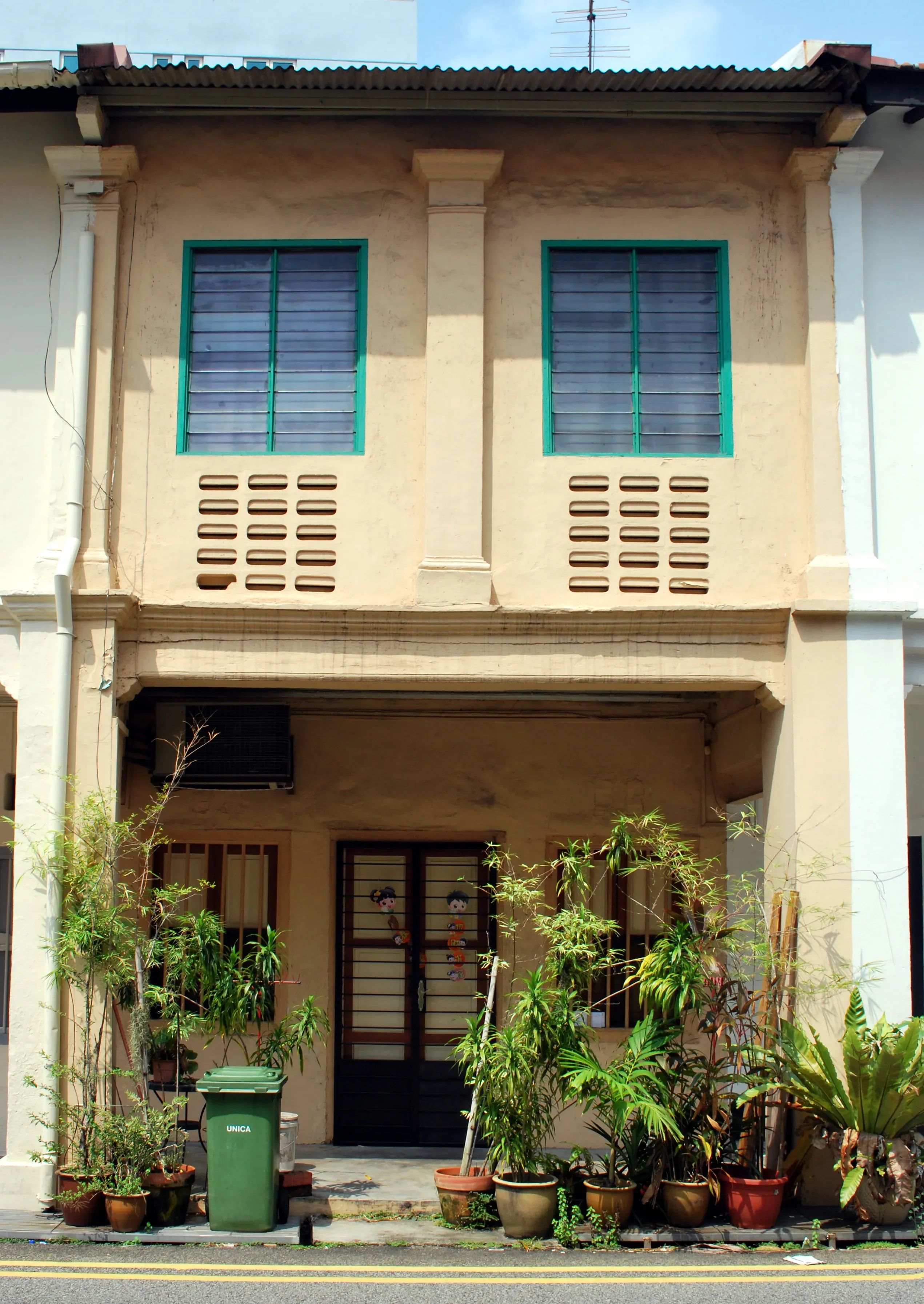 Front facade of 40 Niven Road