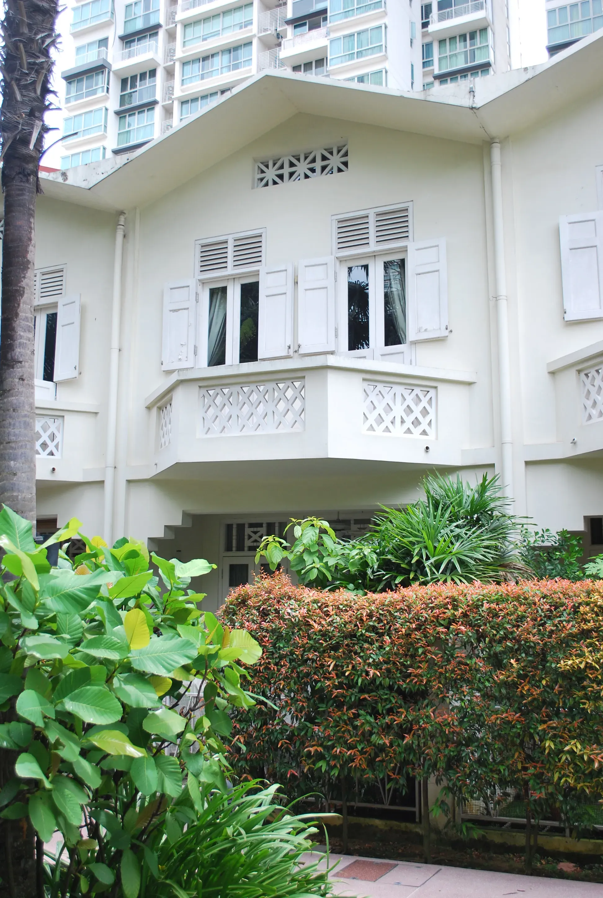Front facade of 82 Jellicoe Road
