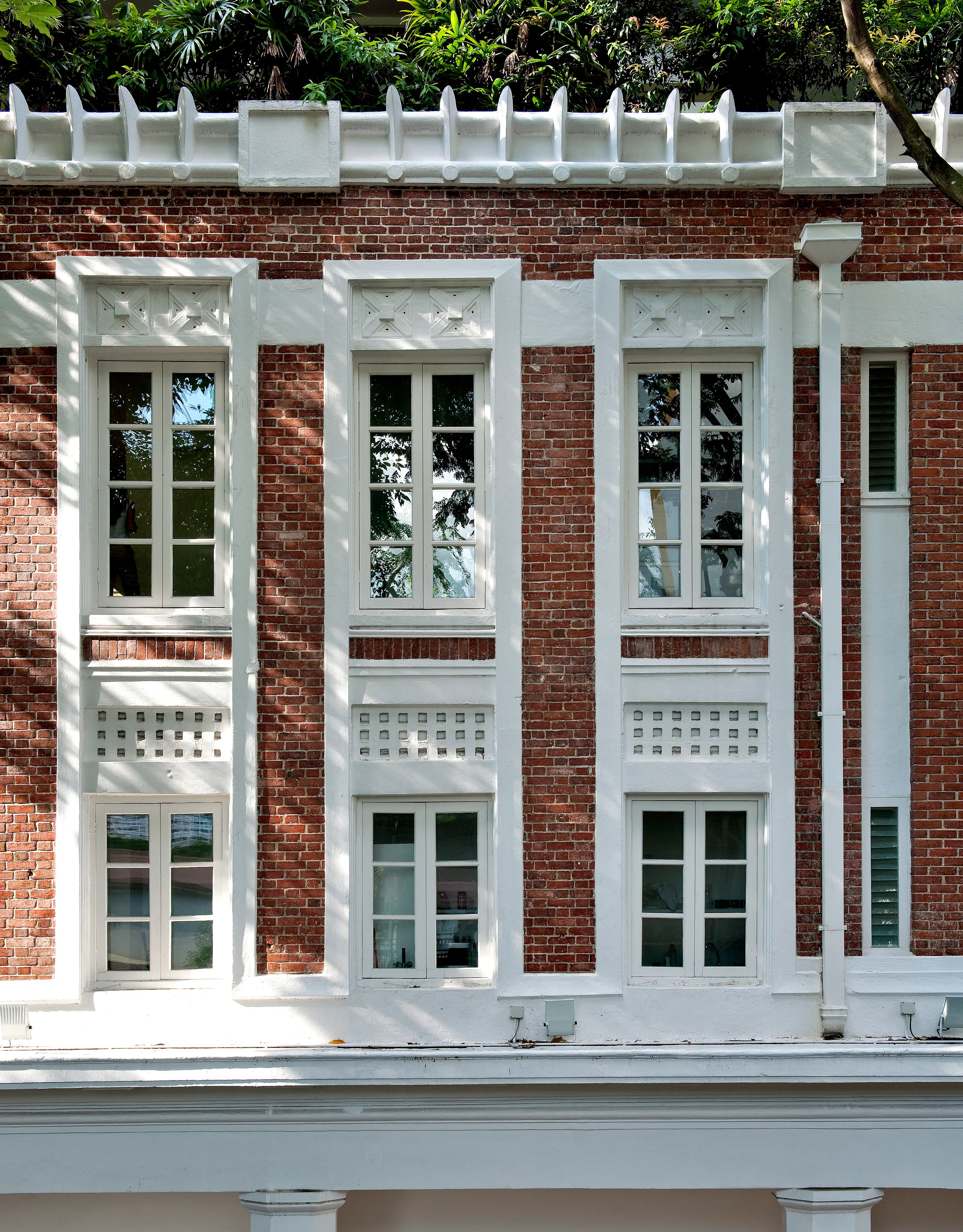 Building of 2 Cook Street
