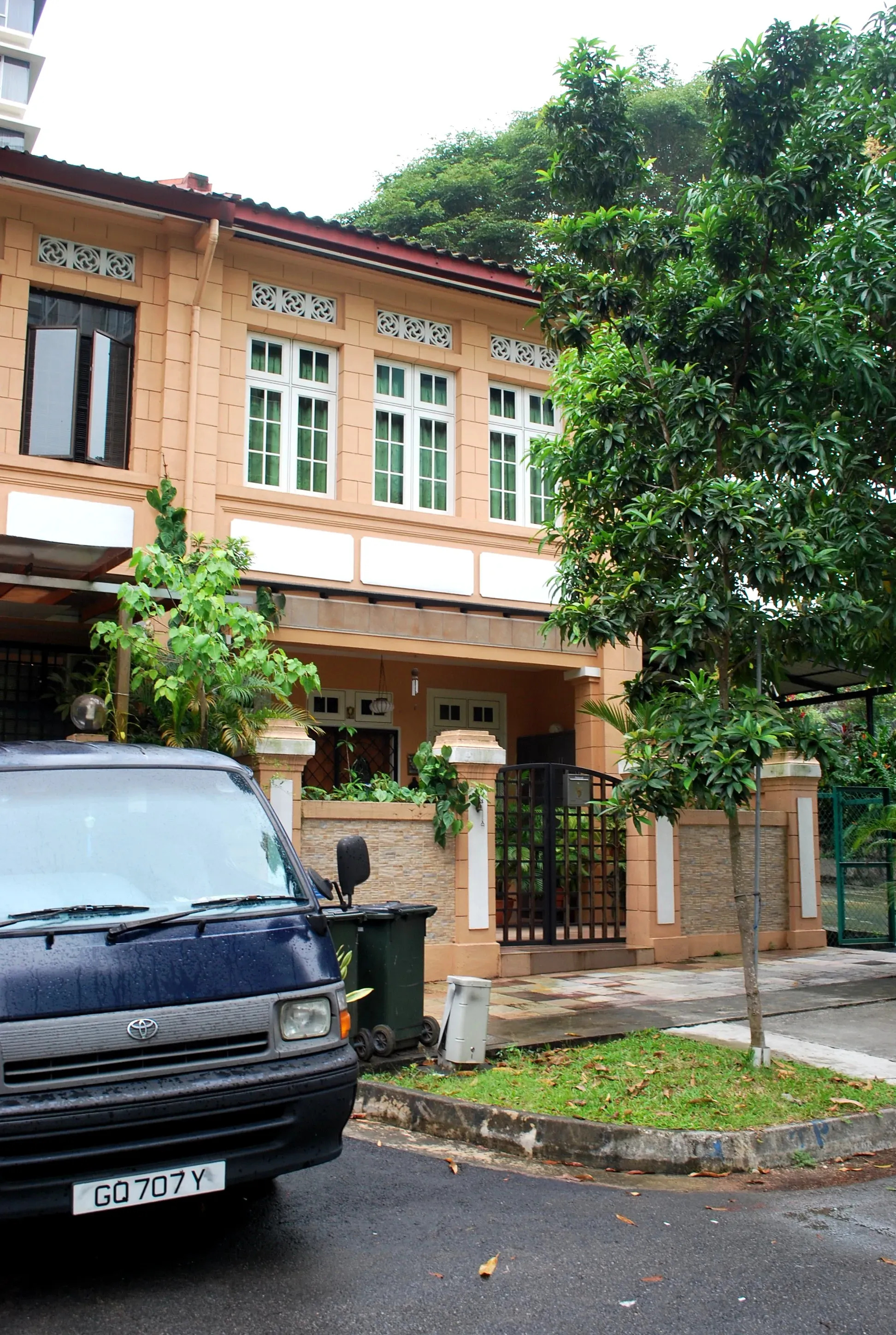 Front facade of 35 Martaban Road