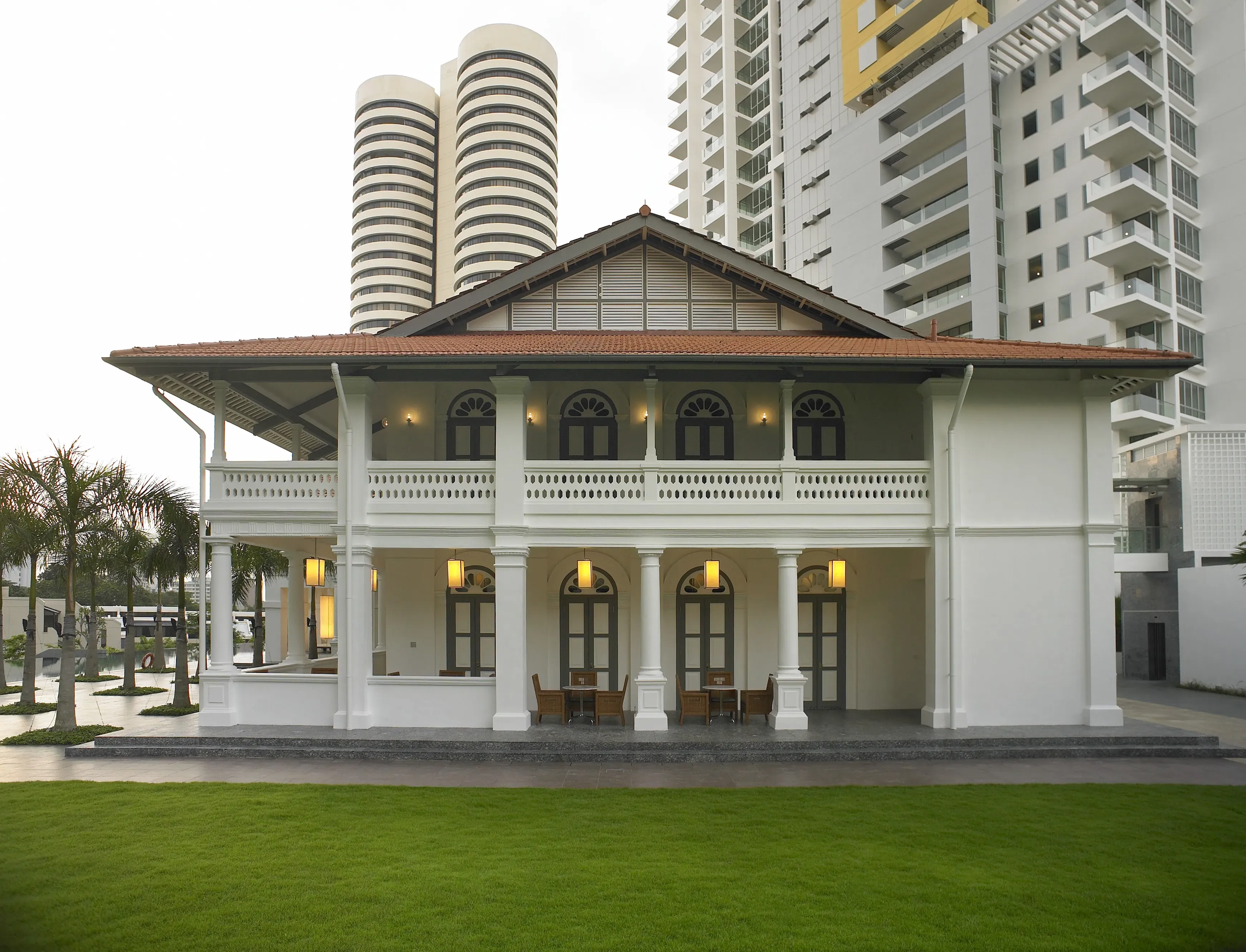 Front facade of 4 Draycott Park