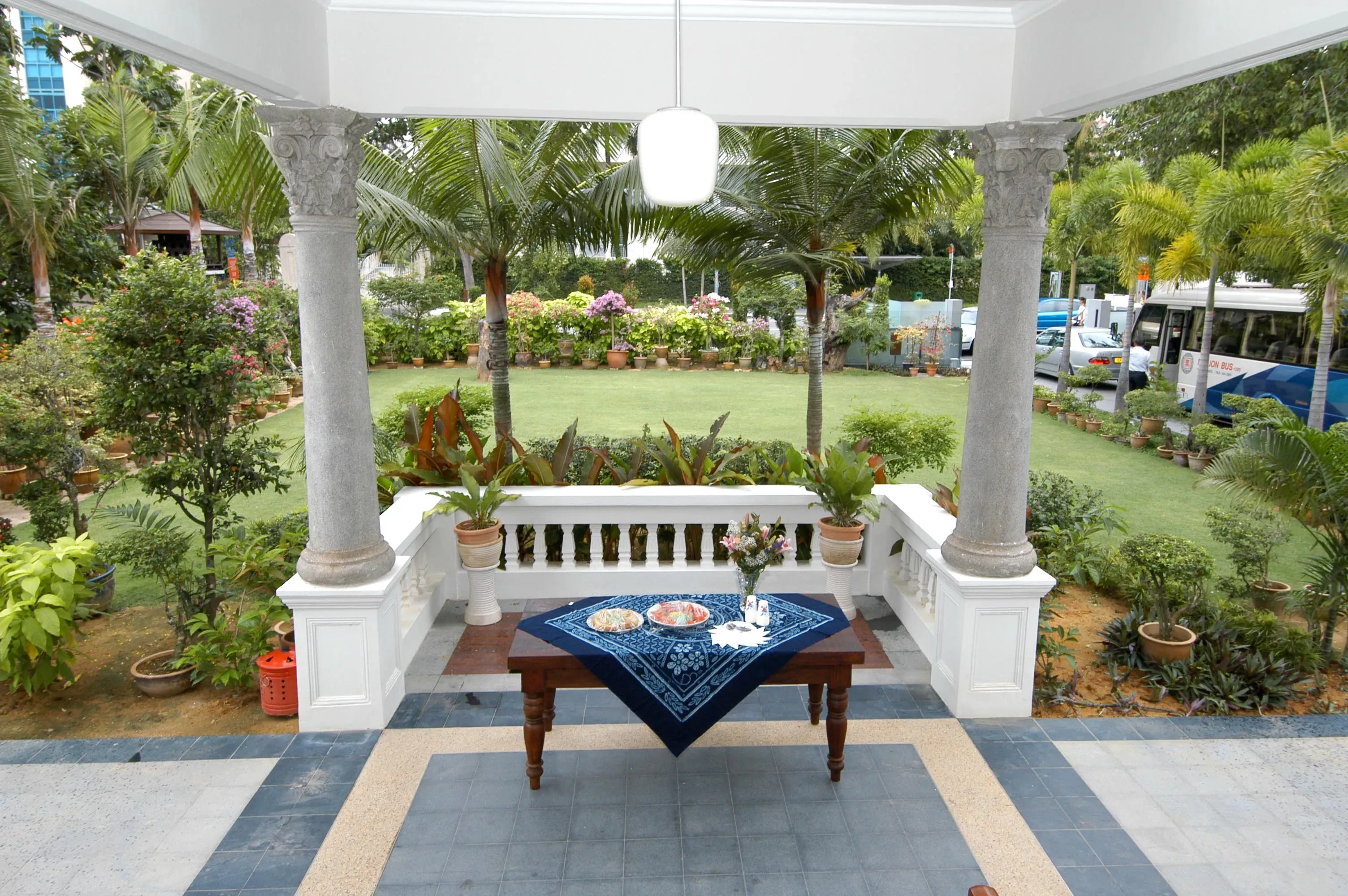 Building of 733 Mountbatten Road